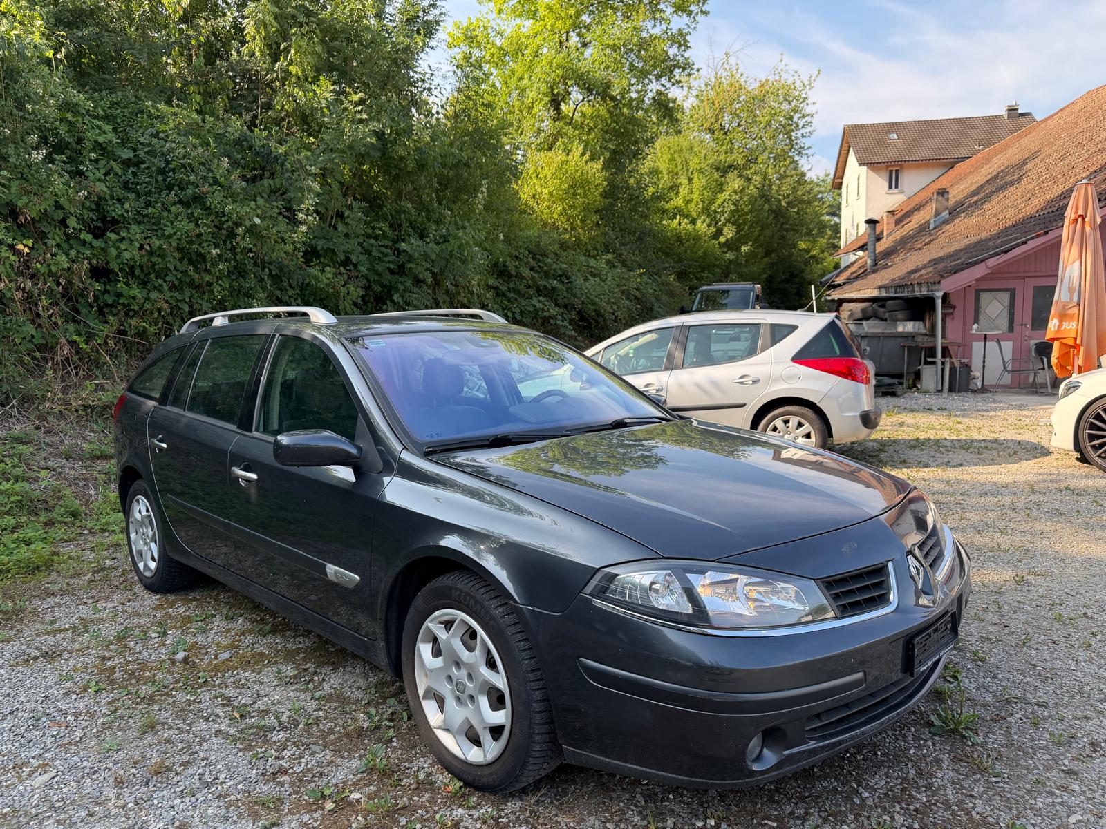 RENAULT Laguna Grandtour 2.0 16V T Dynamique-image-1