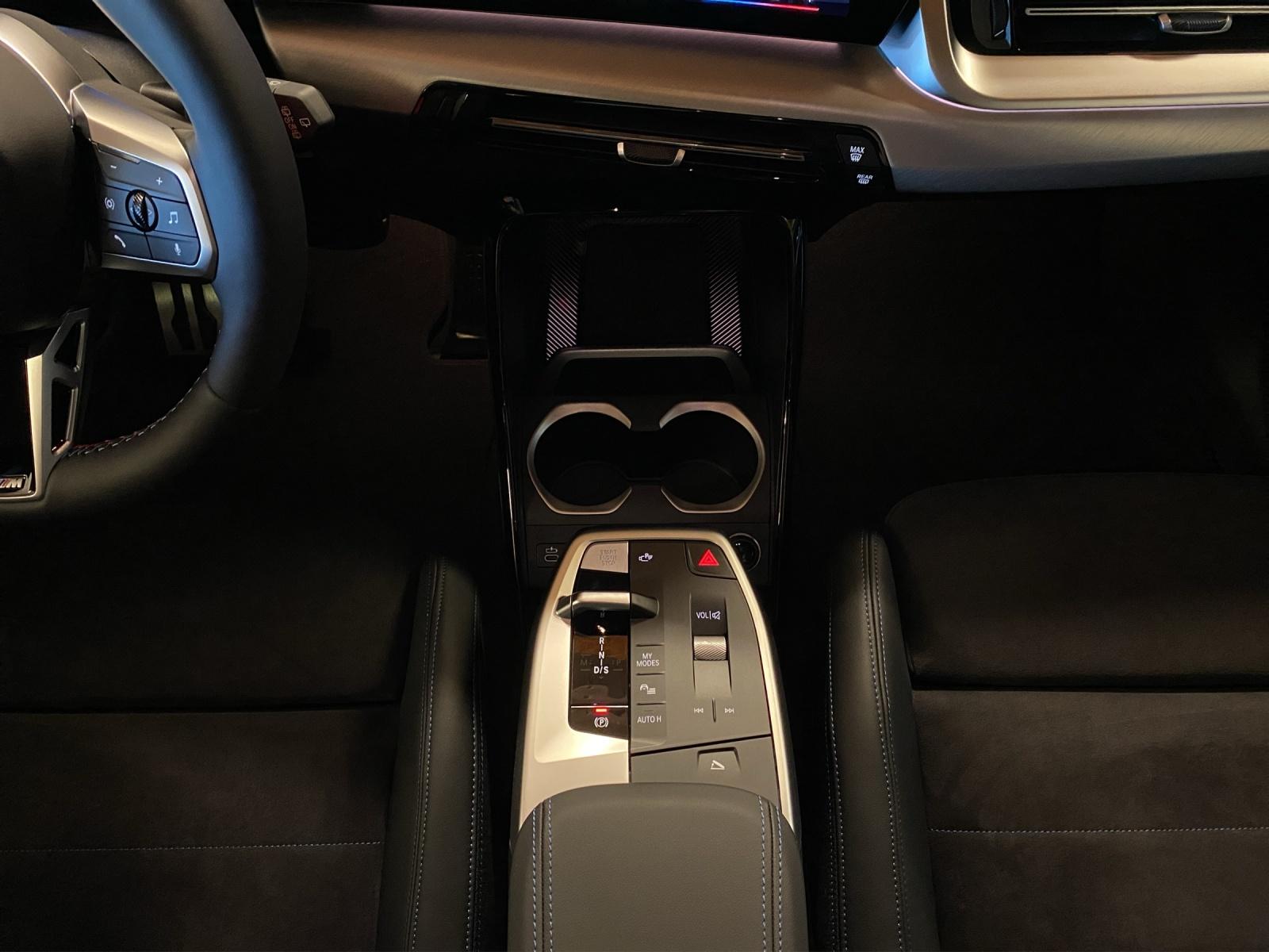 BMW X1 M35i-image-19