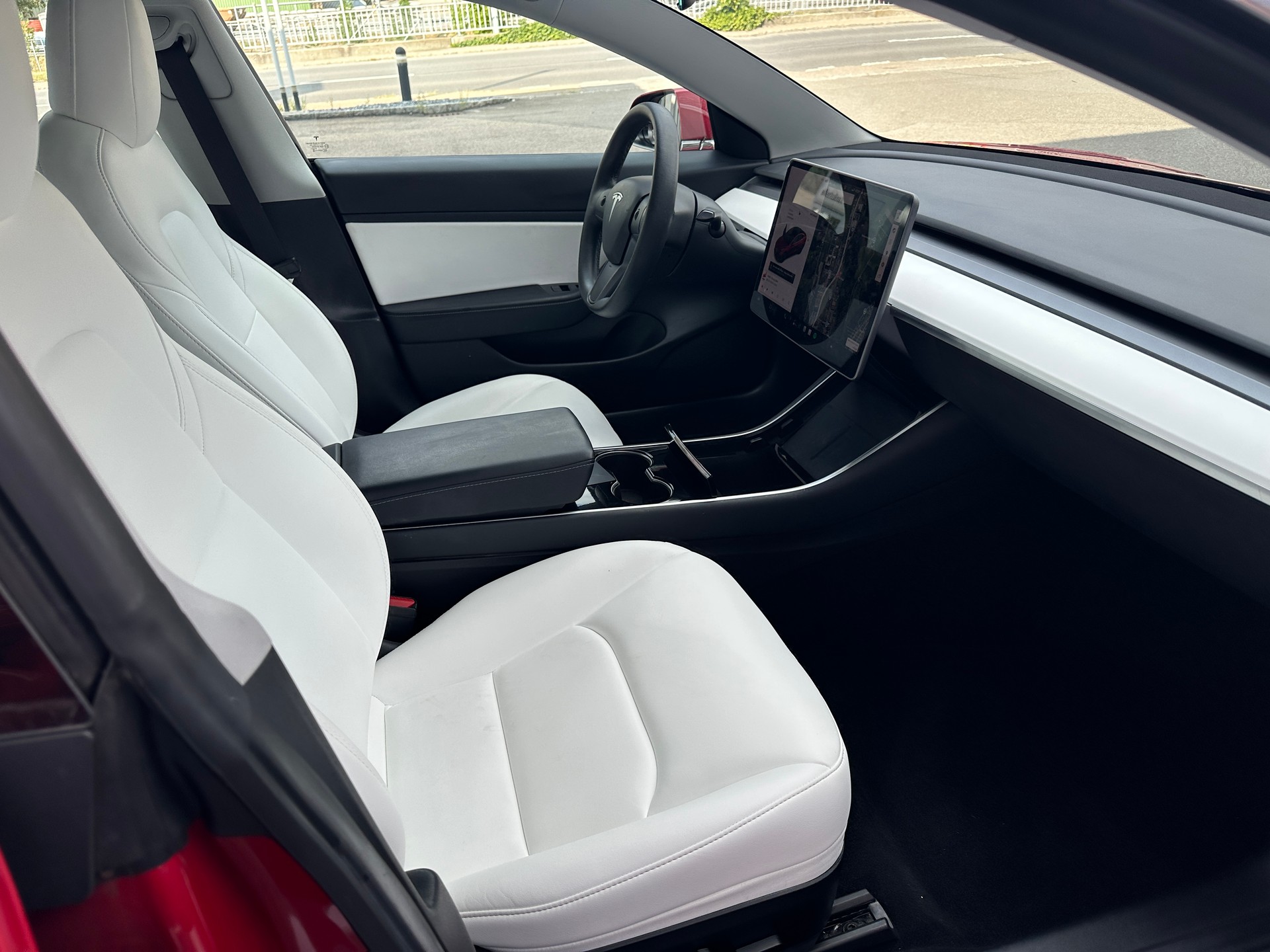 TESLA Model 3 Long Range Dual Motor AWD-image-4
