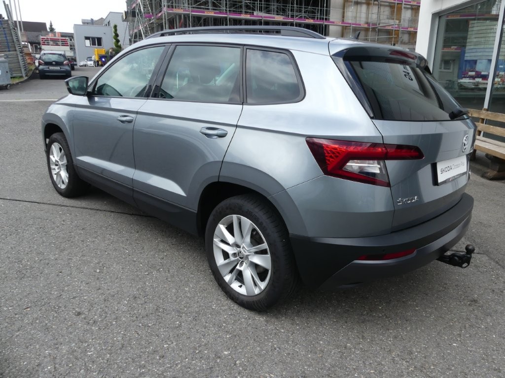 SKODA Karoq 1.5 TSI ACT Ambition DSG-showroom-element-1