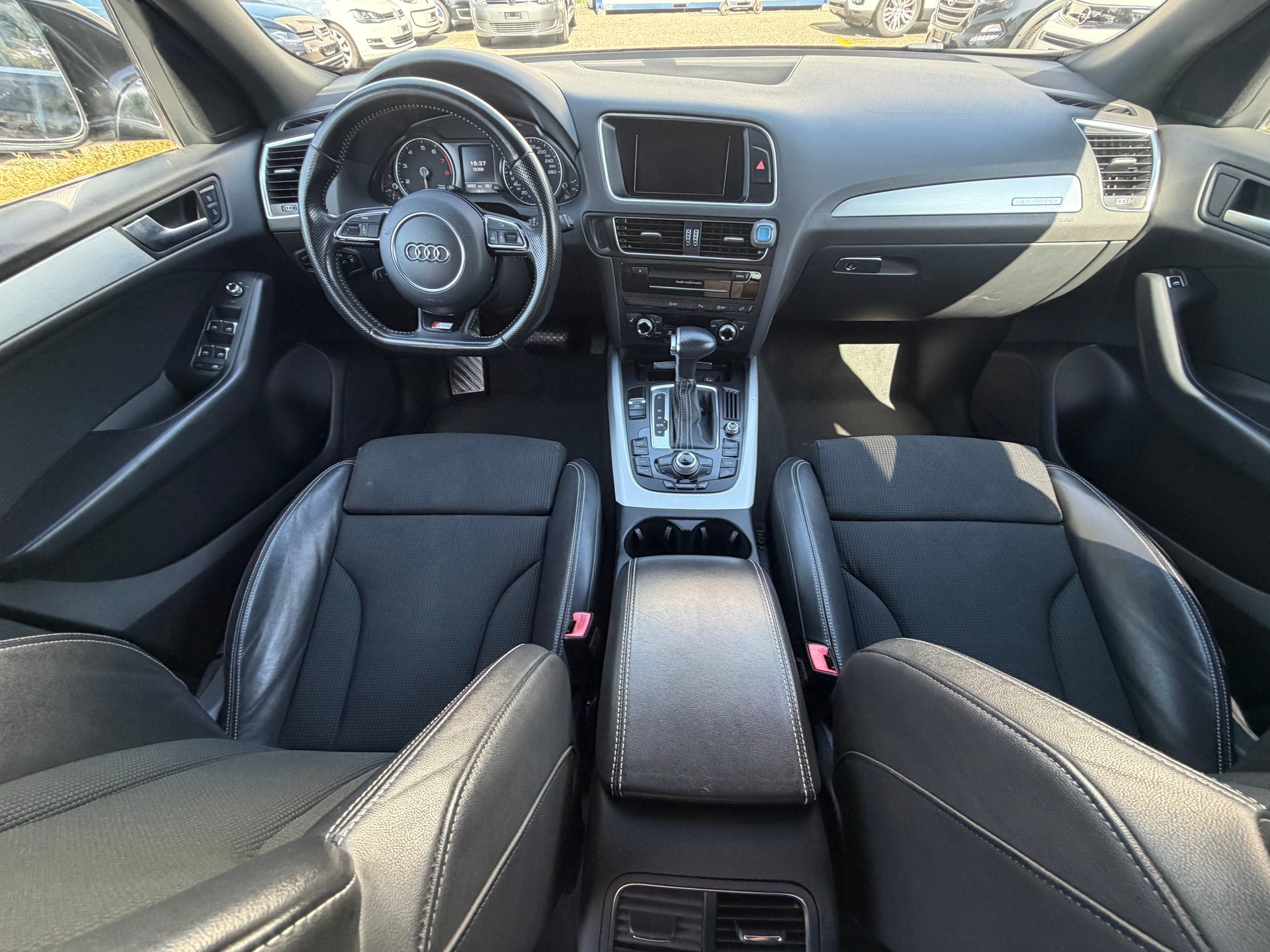 AUDI Q5 2.0 TFSI quattro tiptronic-image-12