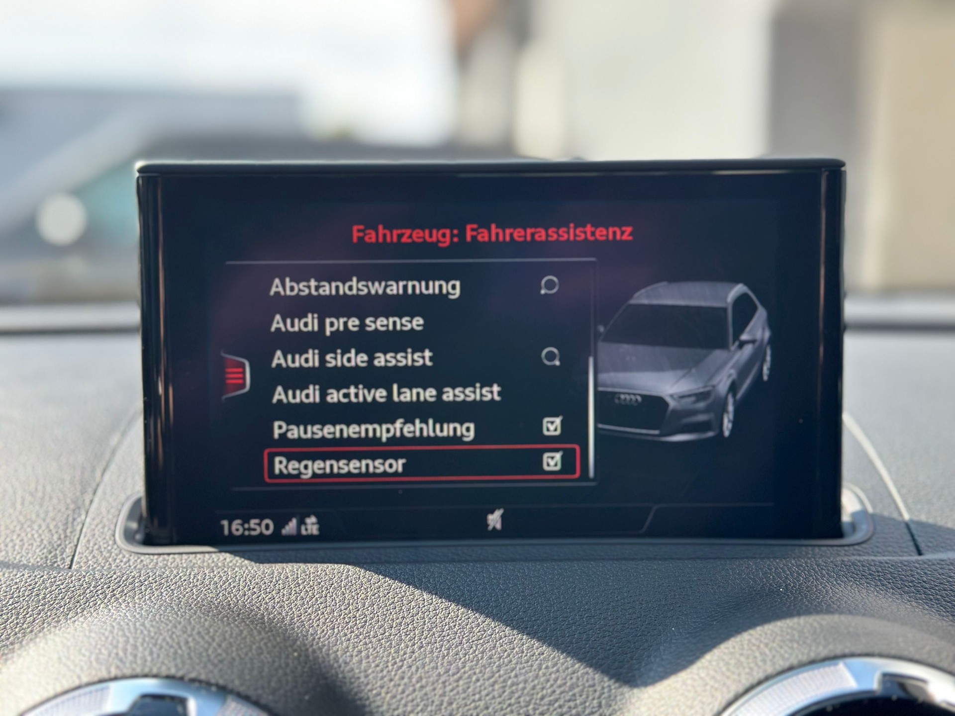 AUDI RS3 Sportback 2.5 TSI quattro S-tronic-image-12