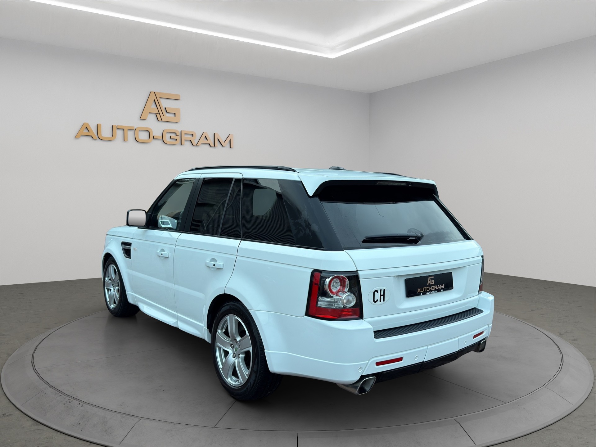 LAND ROVER Range Rover Sport 3.0 TDV6 SE Automatic-showroom-element-2