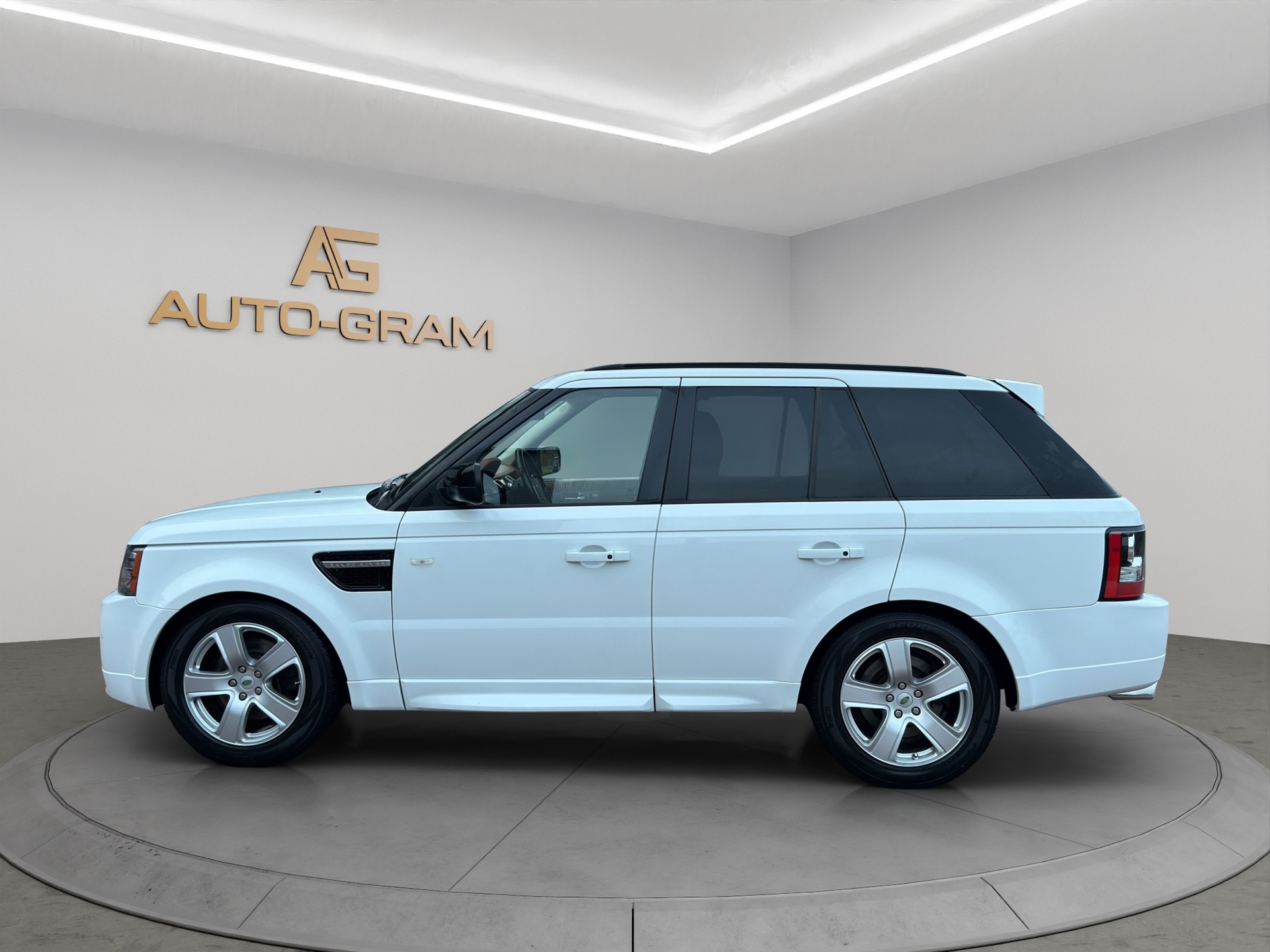 LAND ROVER Range Rover Sport 3.0 TDV6 SE Automatic-showroom-element-1