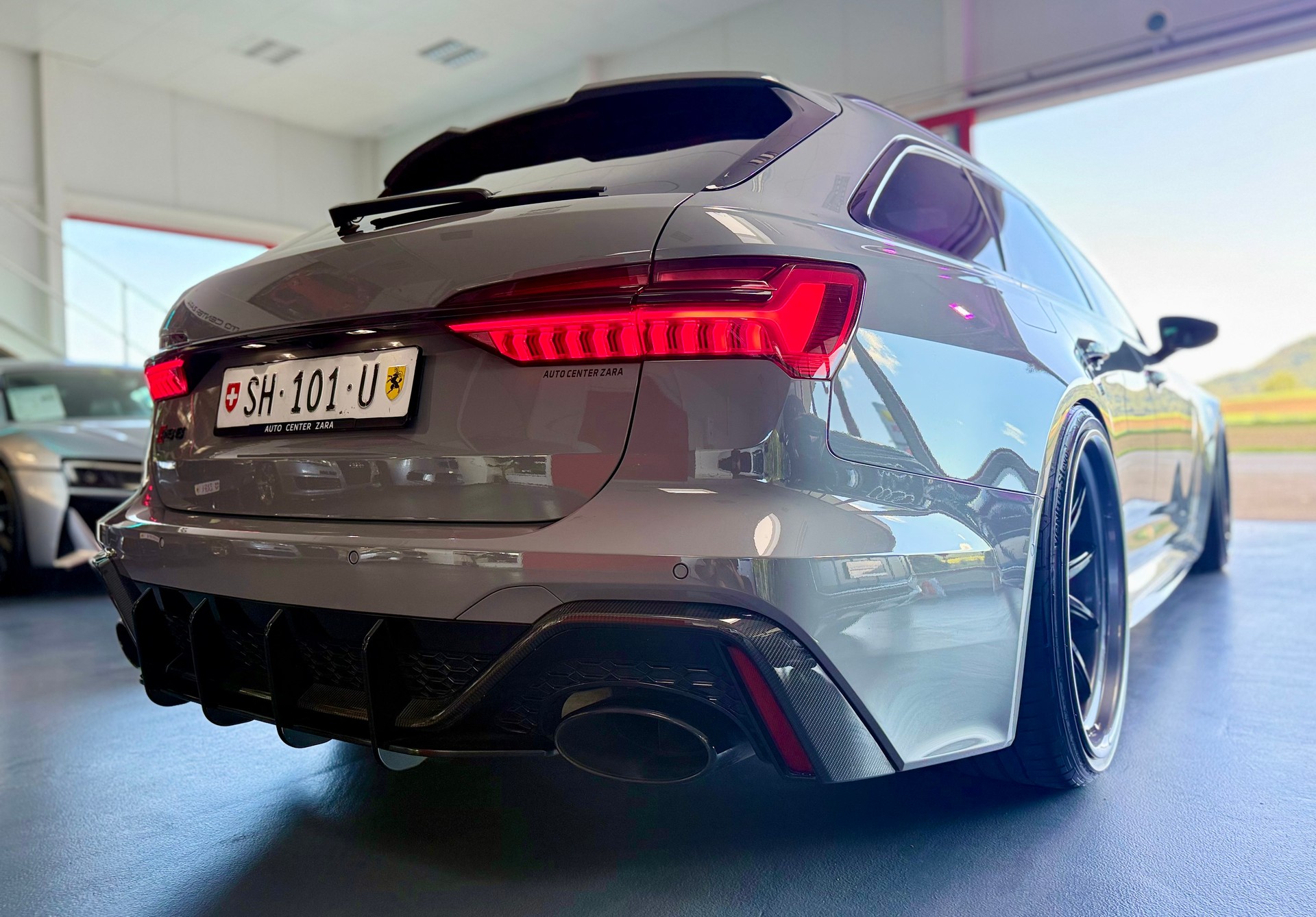 AUDI RS6 Avant 4.0 TFSI V8 Carbon Paket-image-17