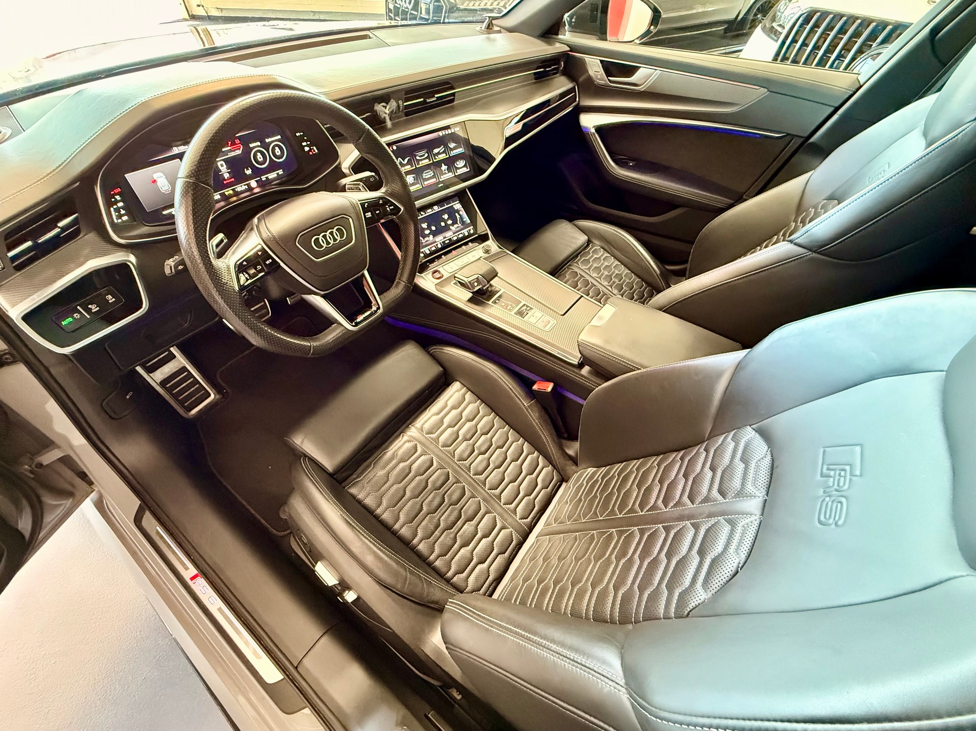 AUDI RS6 Avant 4.0 TFSI V8 Carbon Paket-image-20