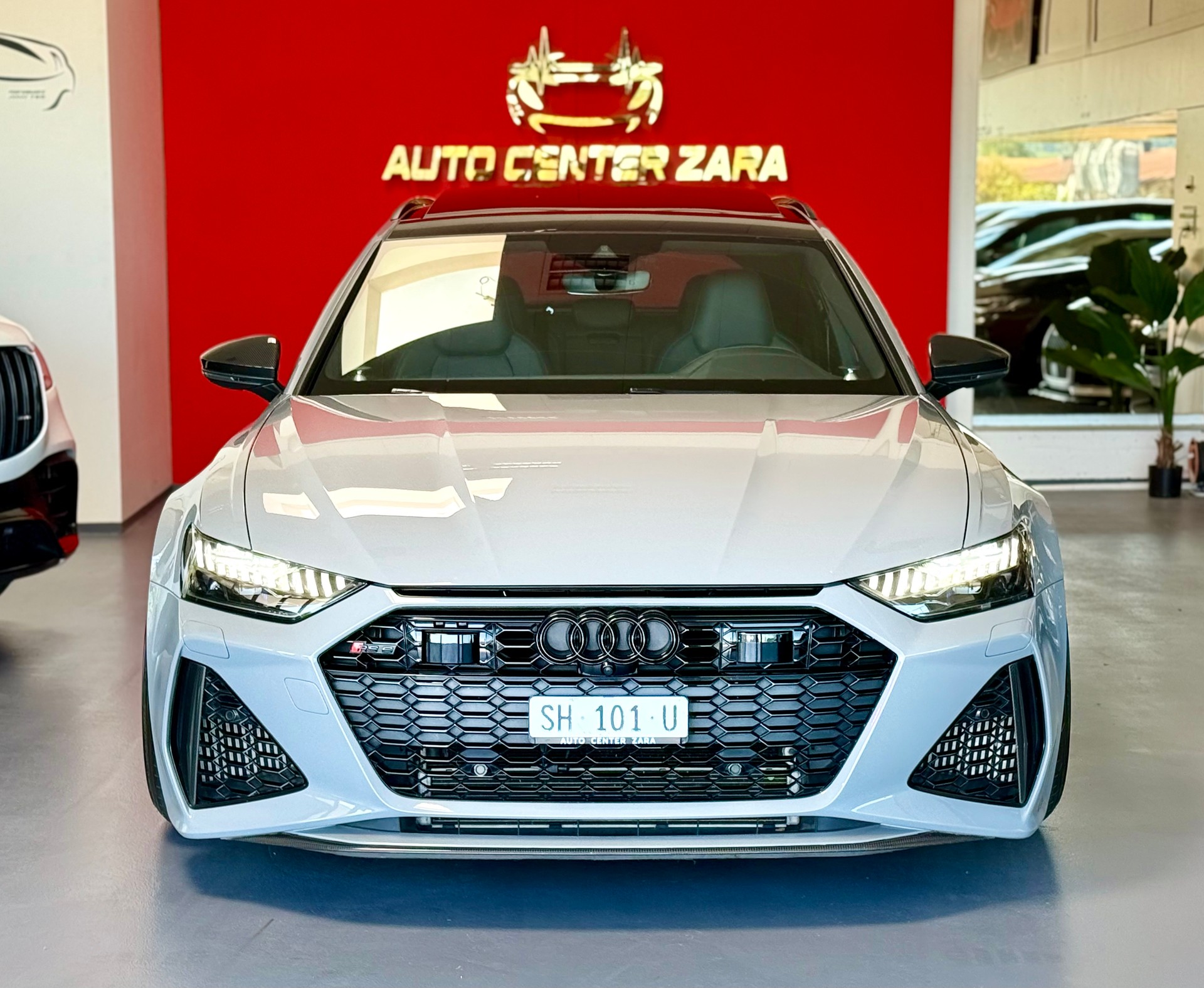 AUDI RS6 Avant 4.0 TFSI V8 Carbon Paket-image-4