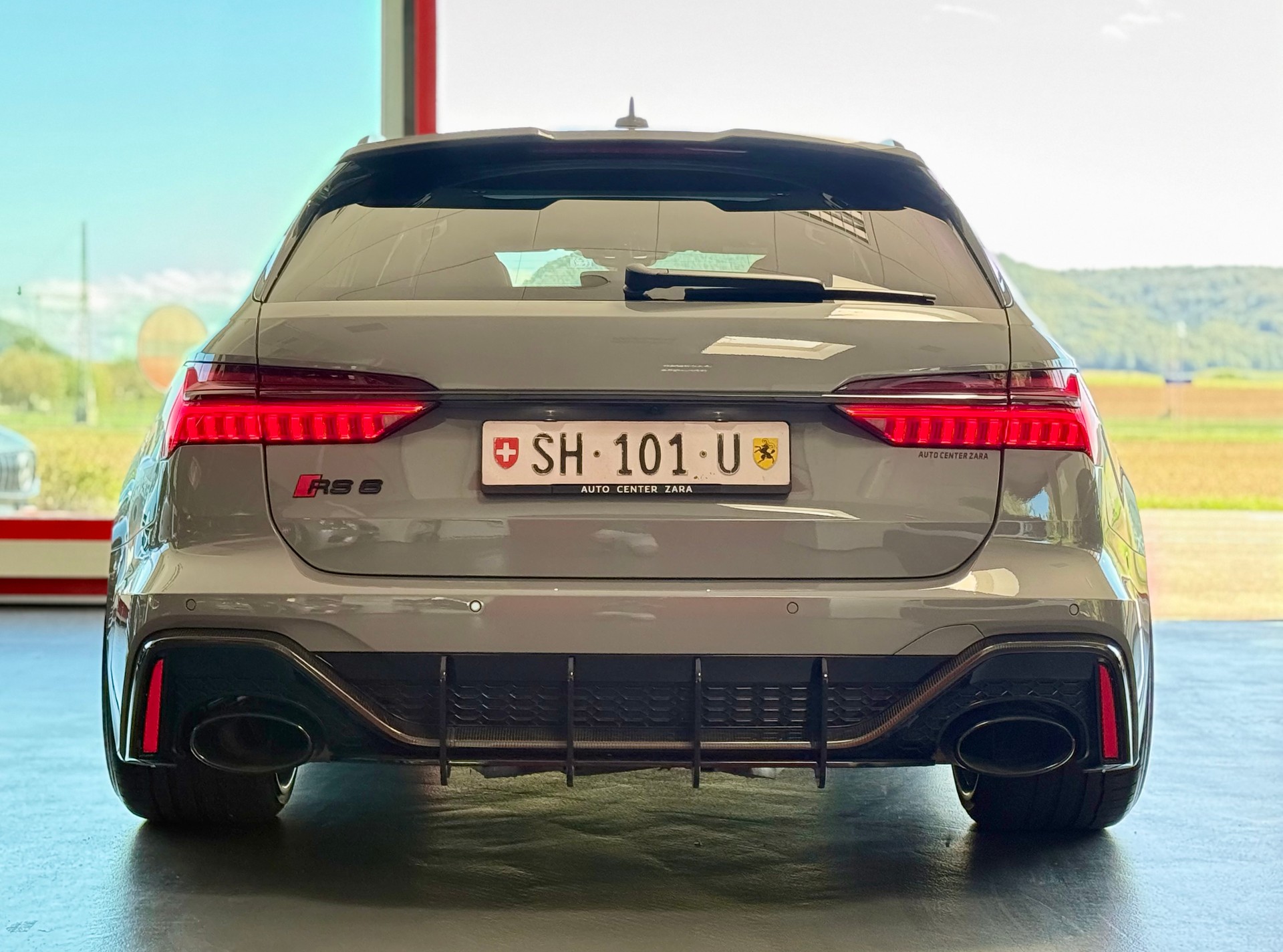 AUDI RS6 Avant 4.0 TFSI V8 Carbon Paket-image-14