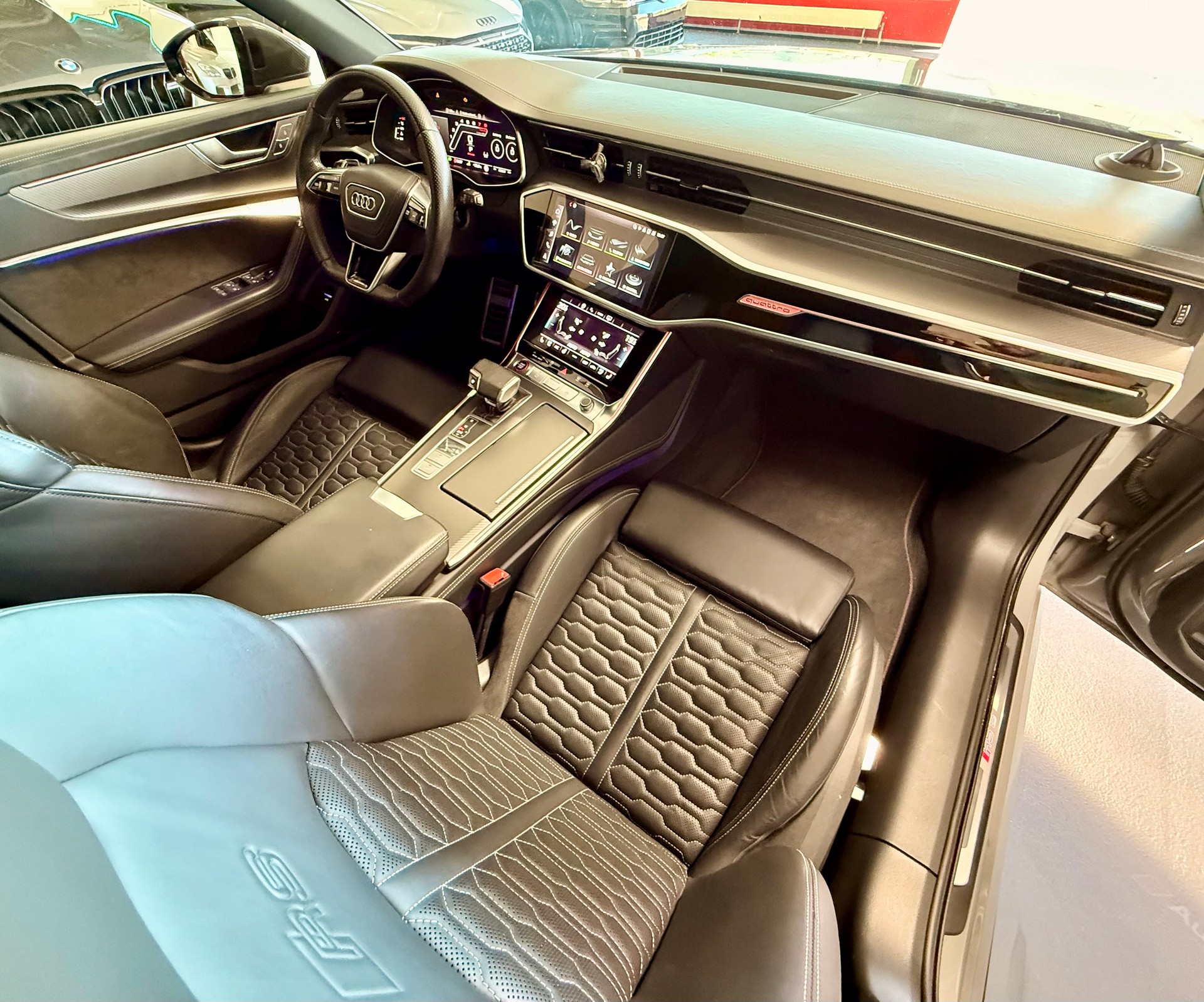 AUDI RS6 Avant 4.0 TFSI V8 Carbon Paket-image-23