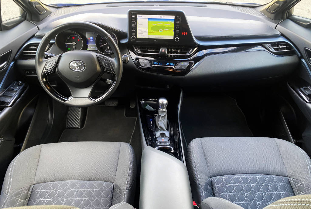 TOYOTA C-HR 1.8 VVTi HSD Trend-image-4