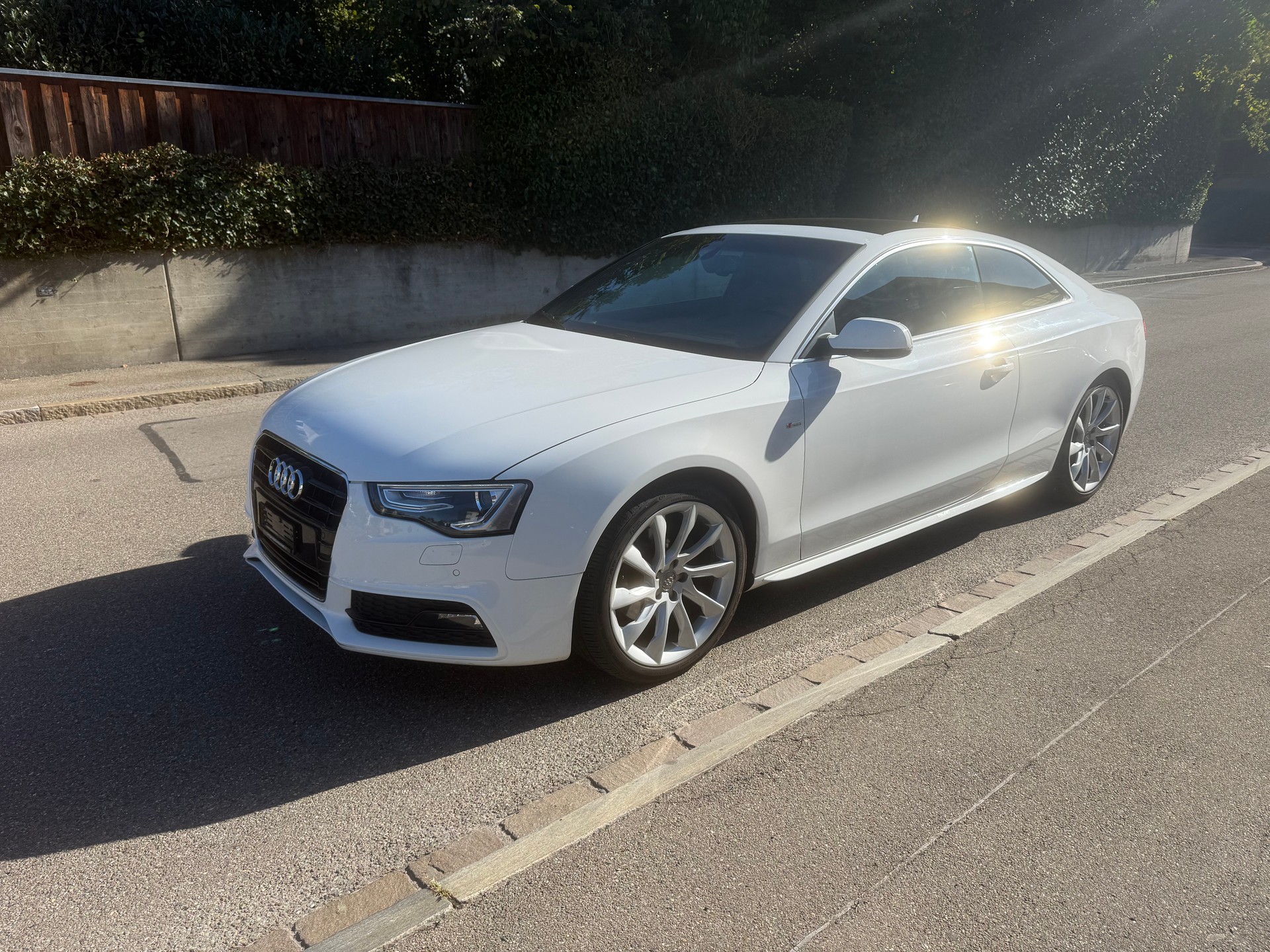 AUDI A5 Coupé 1.8 TFSI-showroom-element-1