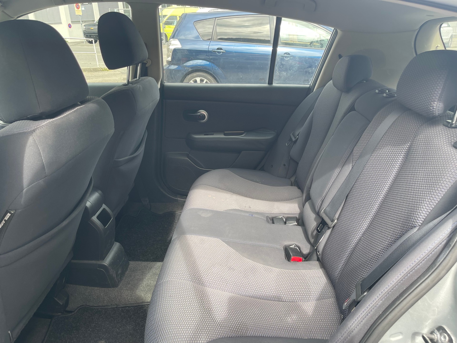 NISSAN Tiida 1.6 acenta-image-6