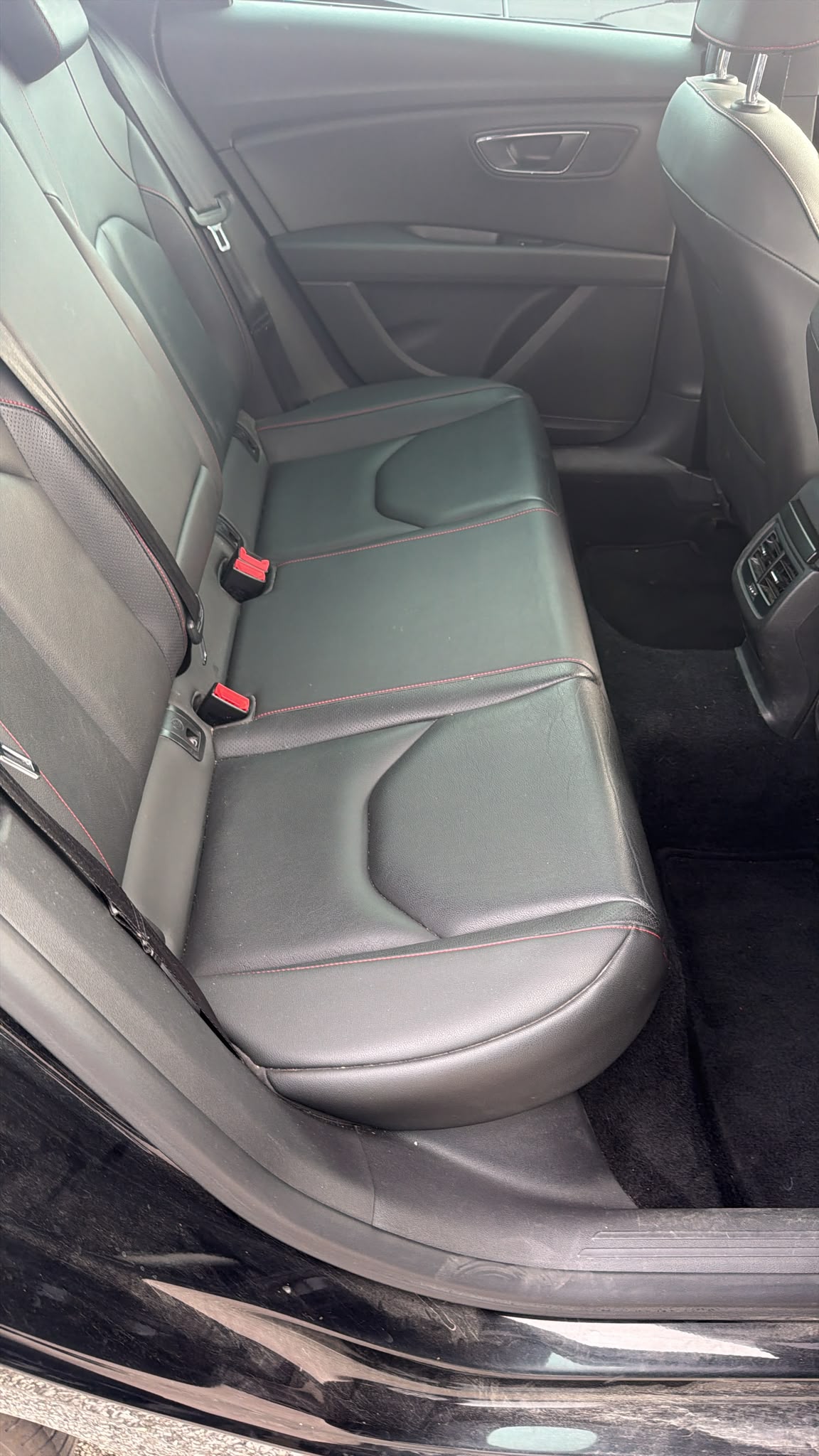 SEAT Leon ST 1.4 TSI ACT FR - Nouvelle Expertise : 25.09.2026 - Crochet d’attelage amovible poids remorquable 1500 Kg-image-19