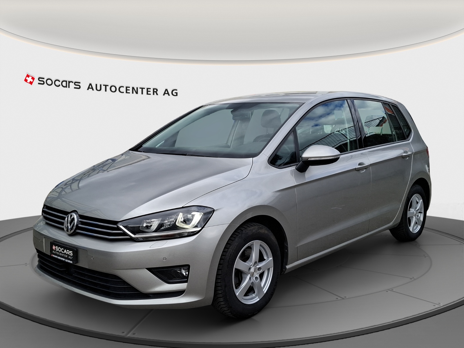 VW Golf Sportsvan 1.6 TDI Comfortline DSG // Anhängerkupplung // 8-fach Aluminiumbereift