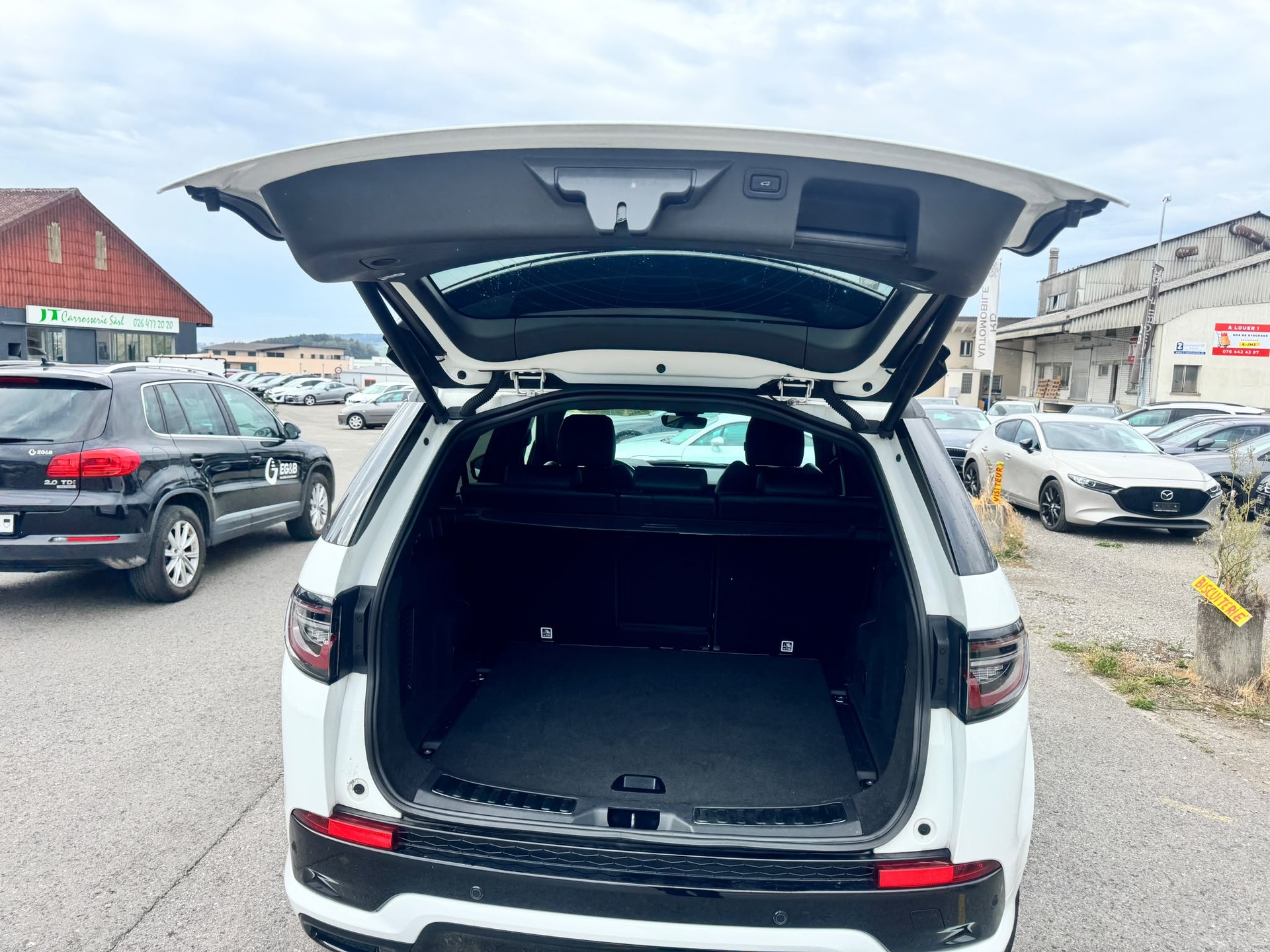 LAND ROVER Discovery Sport R Dyn P300e 1.5 PHEV HSE AT8-image-10