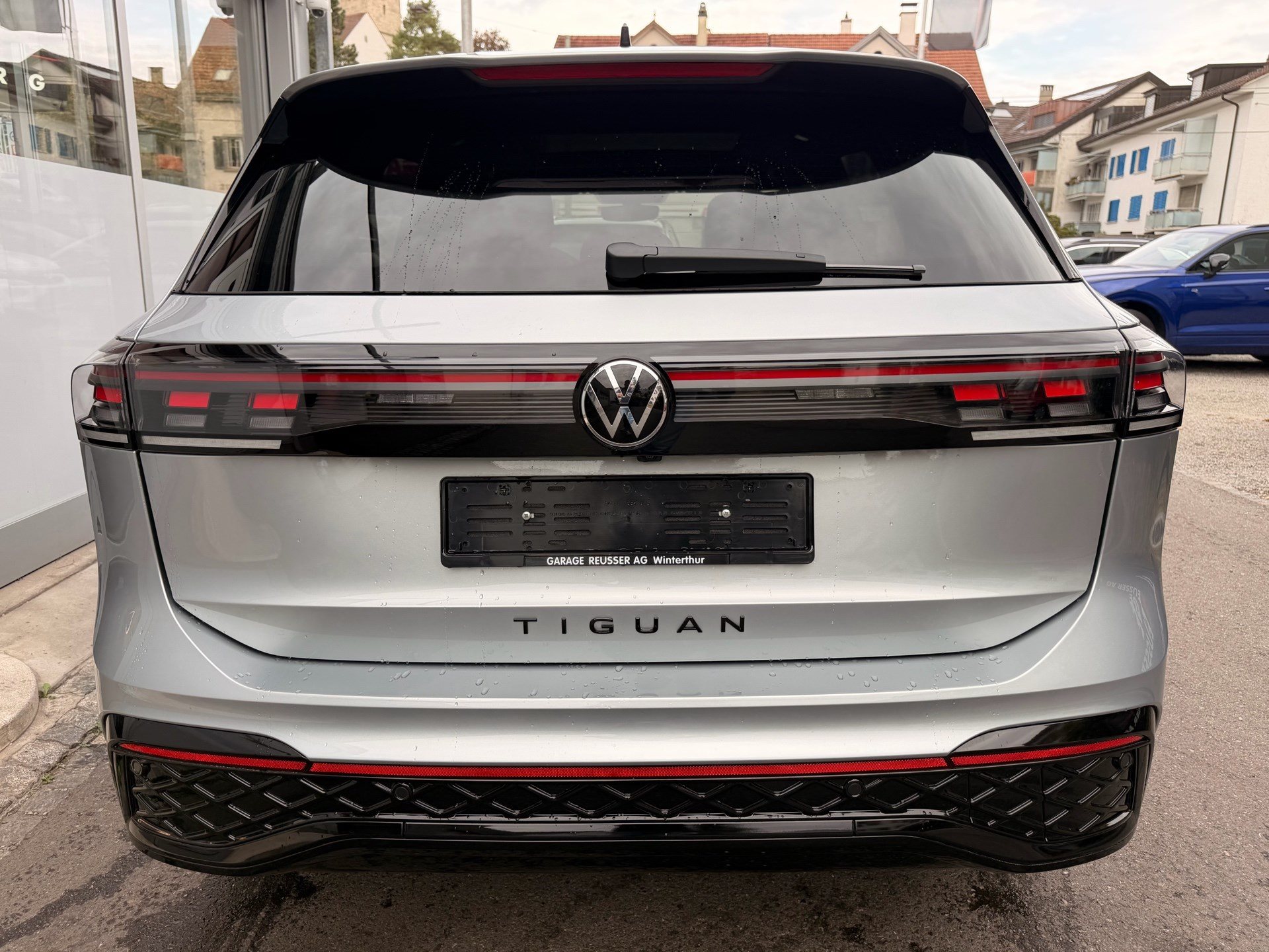VW Tiguan 2.0 TSI 265PS 4Motion R-Line *** 360° KAMERA & PANORAMADACH ***-image-4