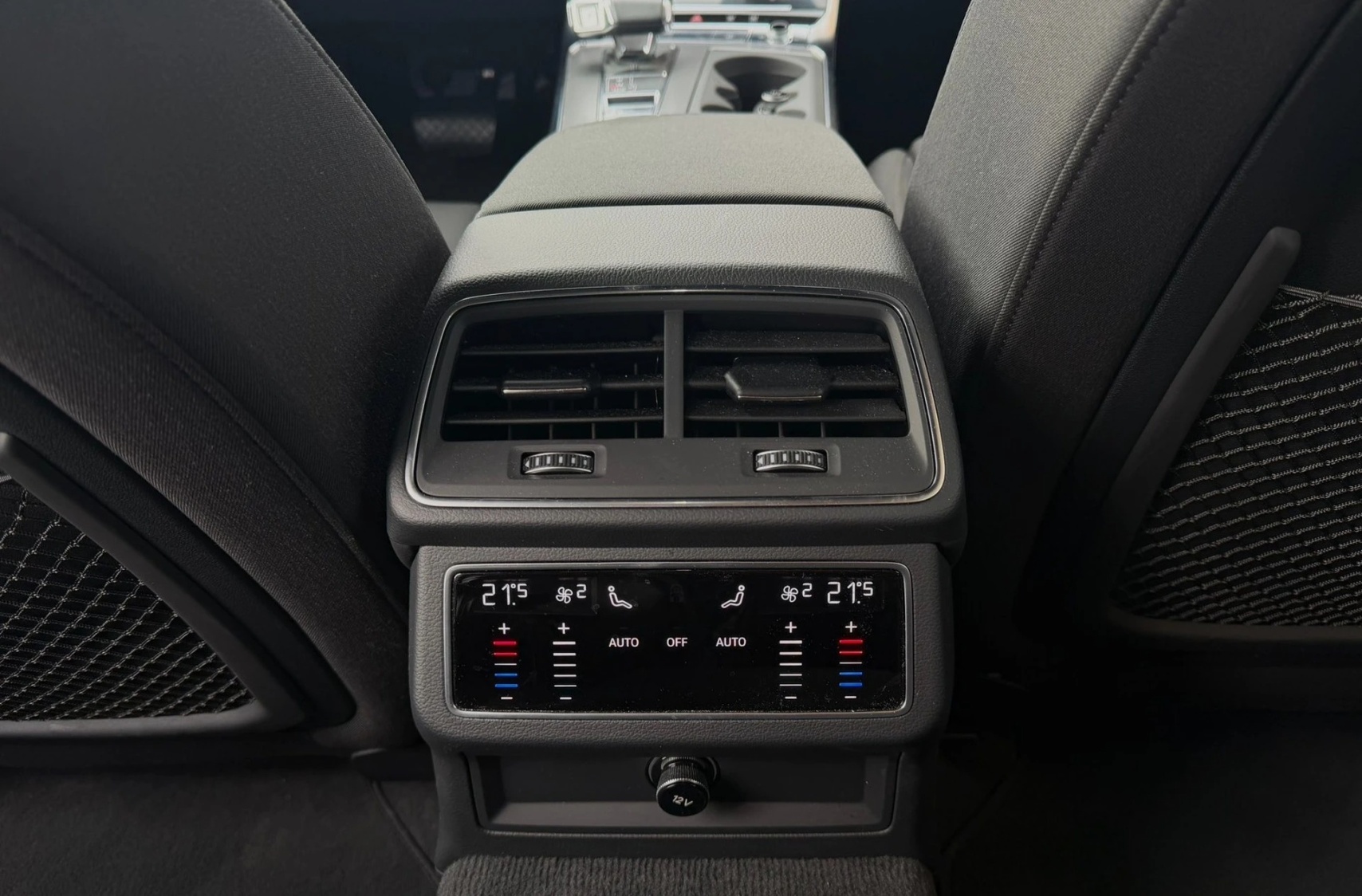 AUDI A6 Avant 3.0 50 TDI Sport Quattro T-Tronic-image-11