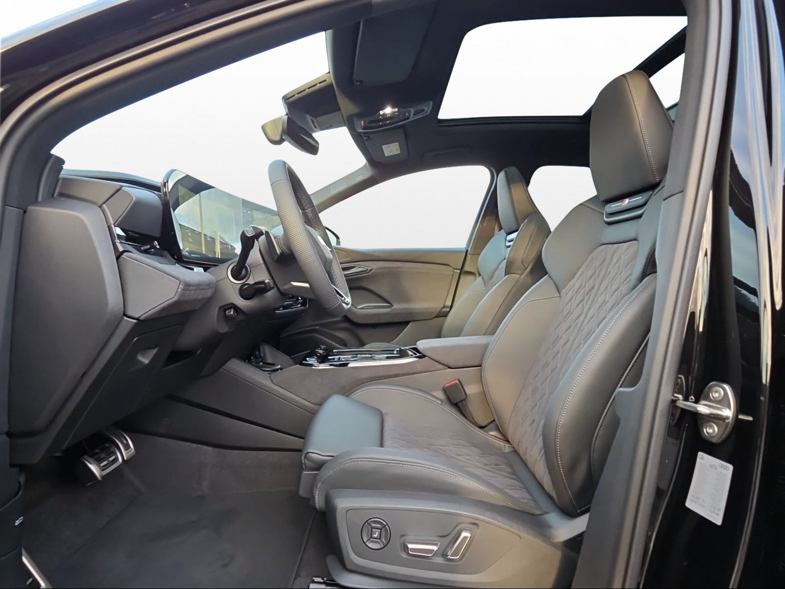 AUDI Q6 e-tron quattro-image-6