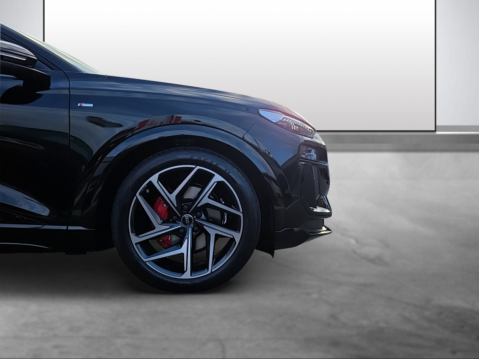 AUDI Q6 e-tron quattro-image-14