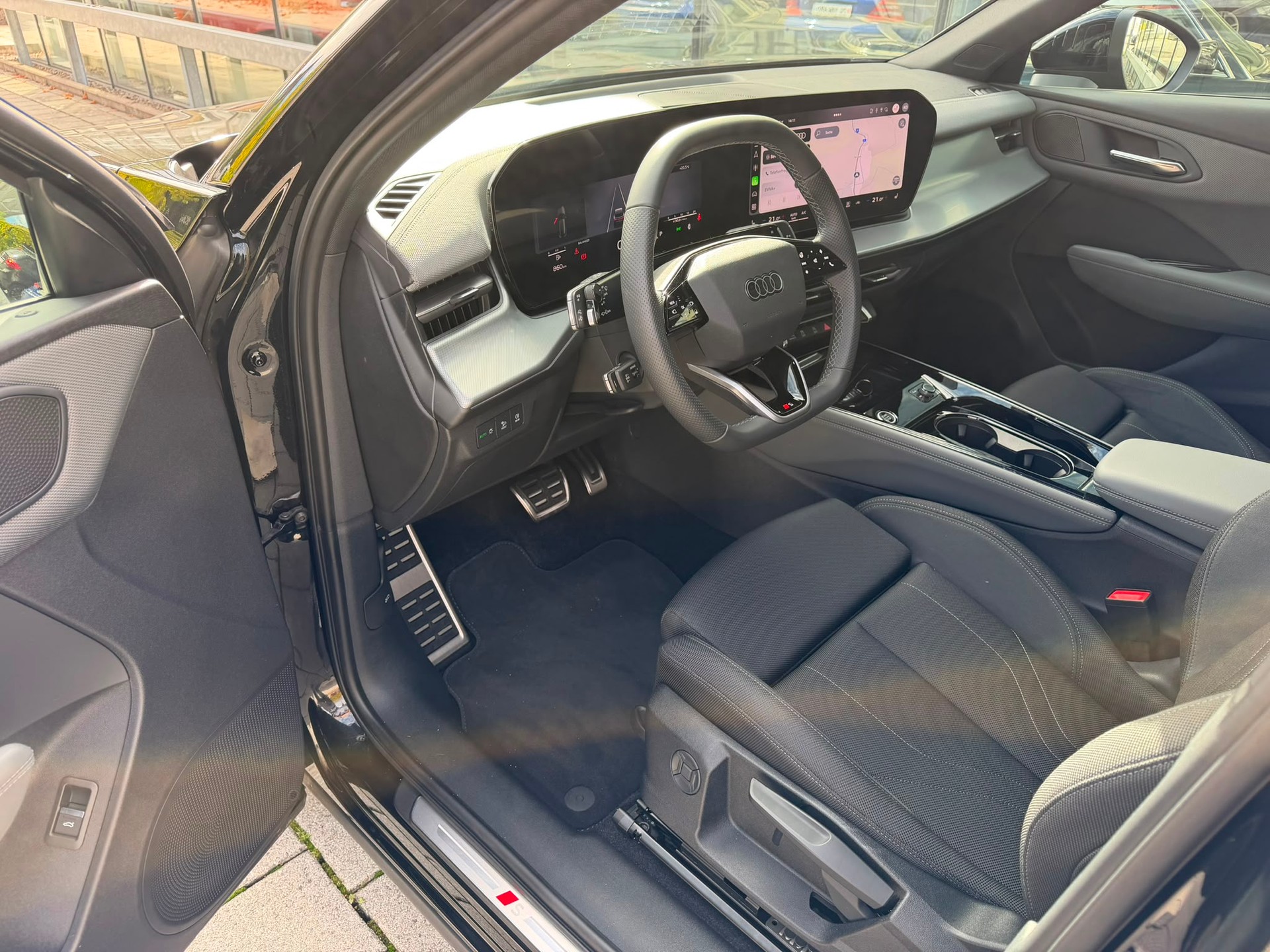 AUDI Q3 Sportback TFSI quattro 150 kW S tronic-image-6