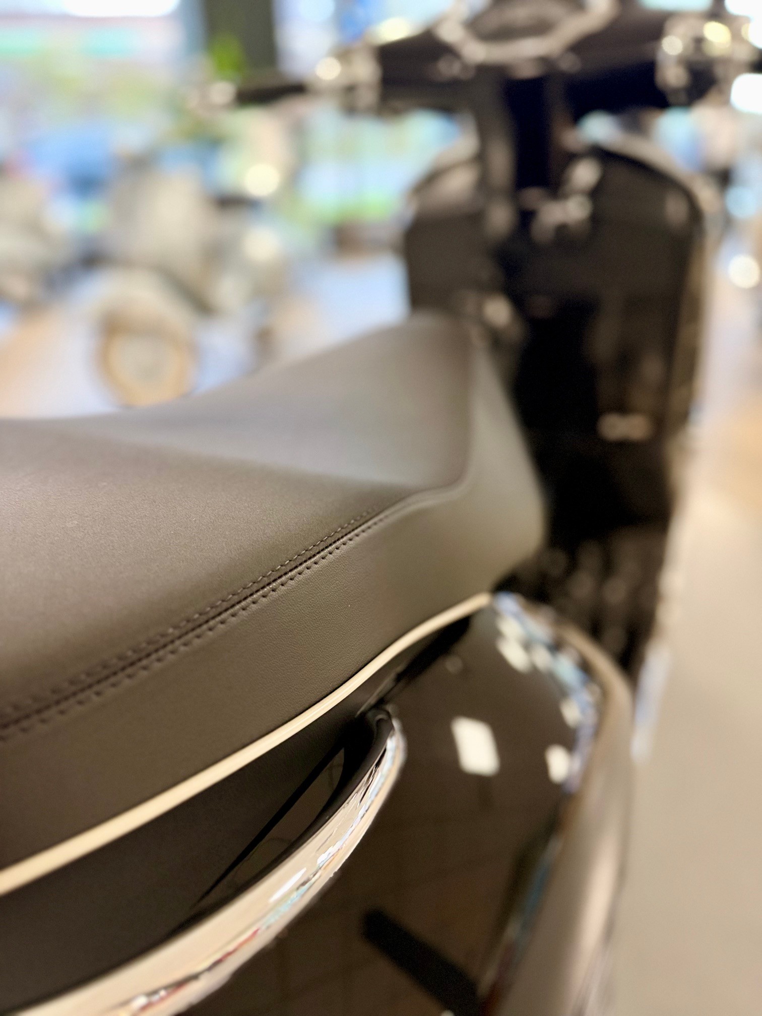 PIAGGIO Vespa GTS 125 Super ABS-image-7