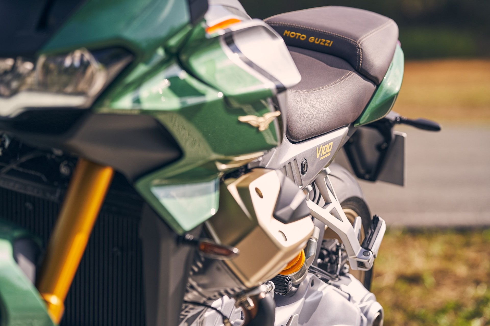 MOTO GUZZI V100 Mandello S-image-2