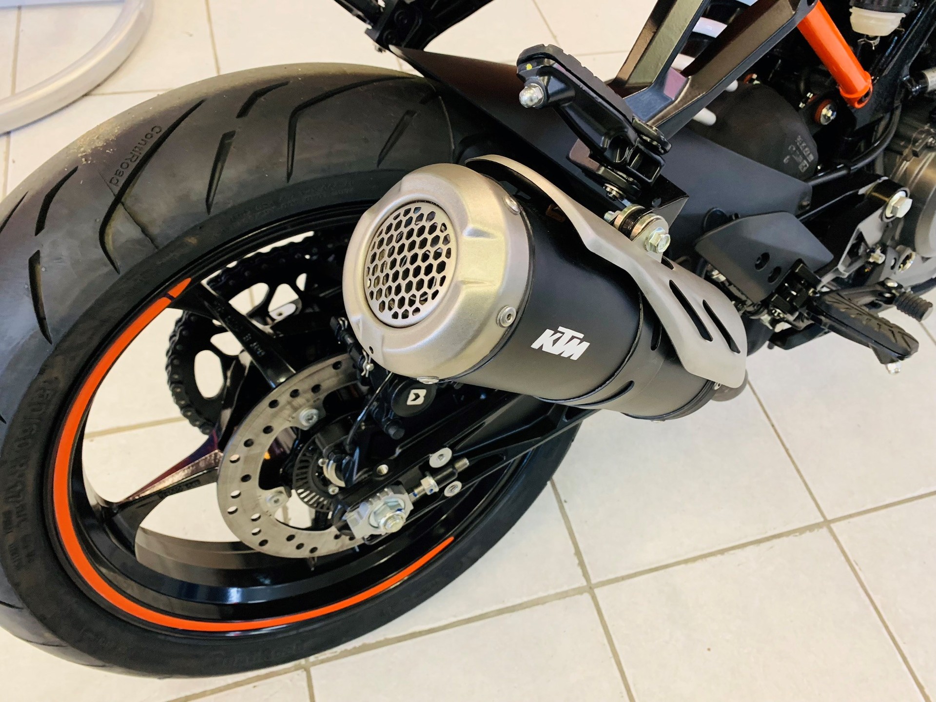 KTM RC 390 ABS-image-2