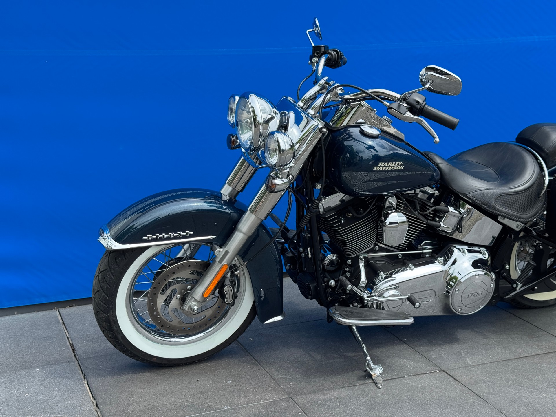 HARLEY-DAVIDSON FLSTN Softail Deluxe ABS-image-4