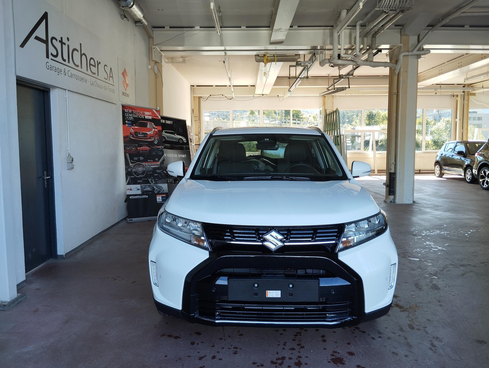 SUZUKI Vitara 1.5 Hybrid Piz Sulai Top 4x4 AGS-showroom-element-1