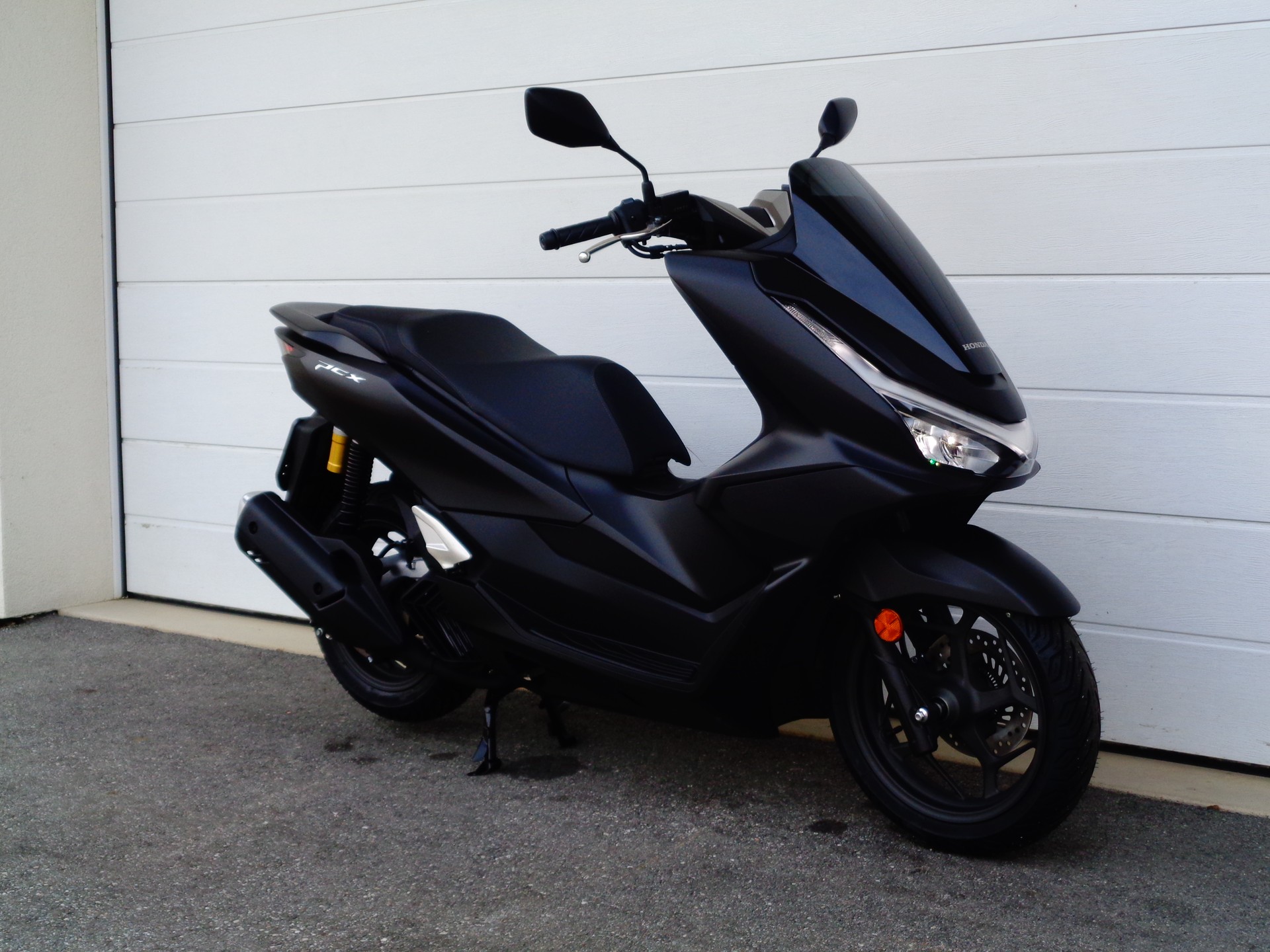 HONDA PCX 125 i ABS / DX Edition-showroom-element-3