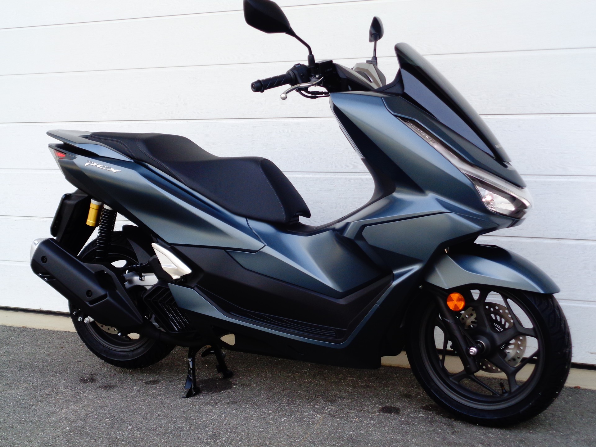 HONDA PCX 125 i ABS / DX Edition-showroom-element-2