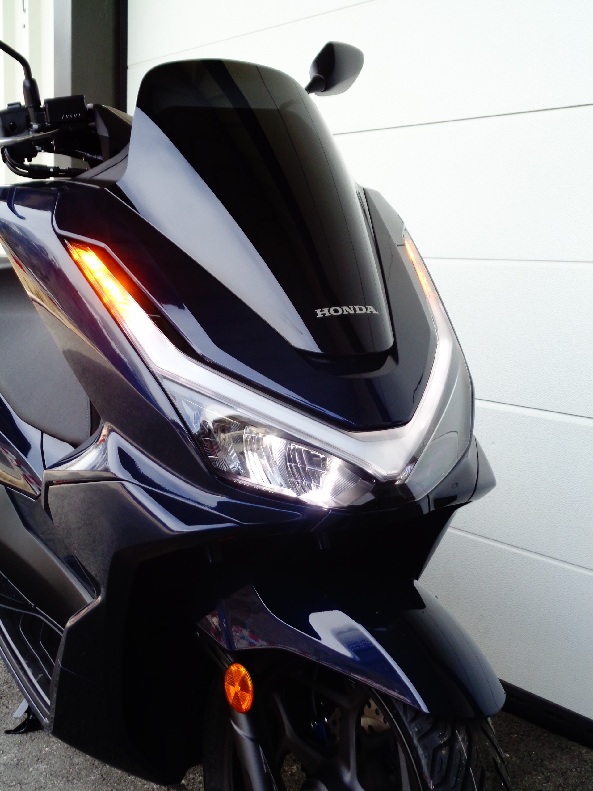 HONDA PCX 125 i ABS / DX Edition-image-11