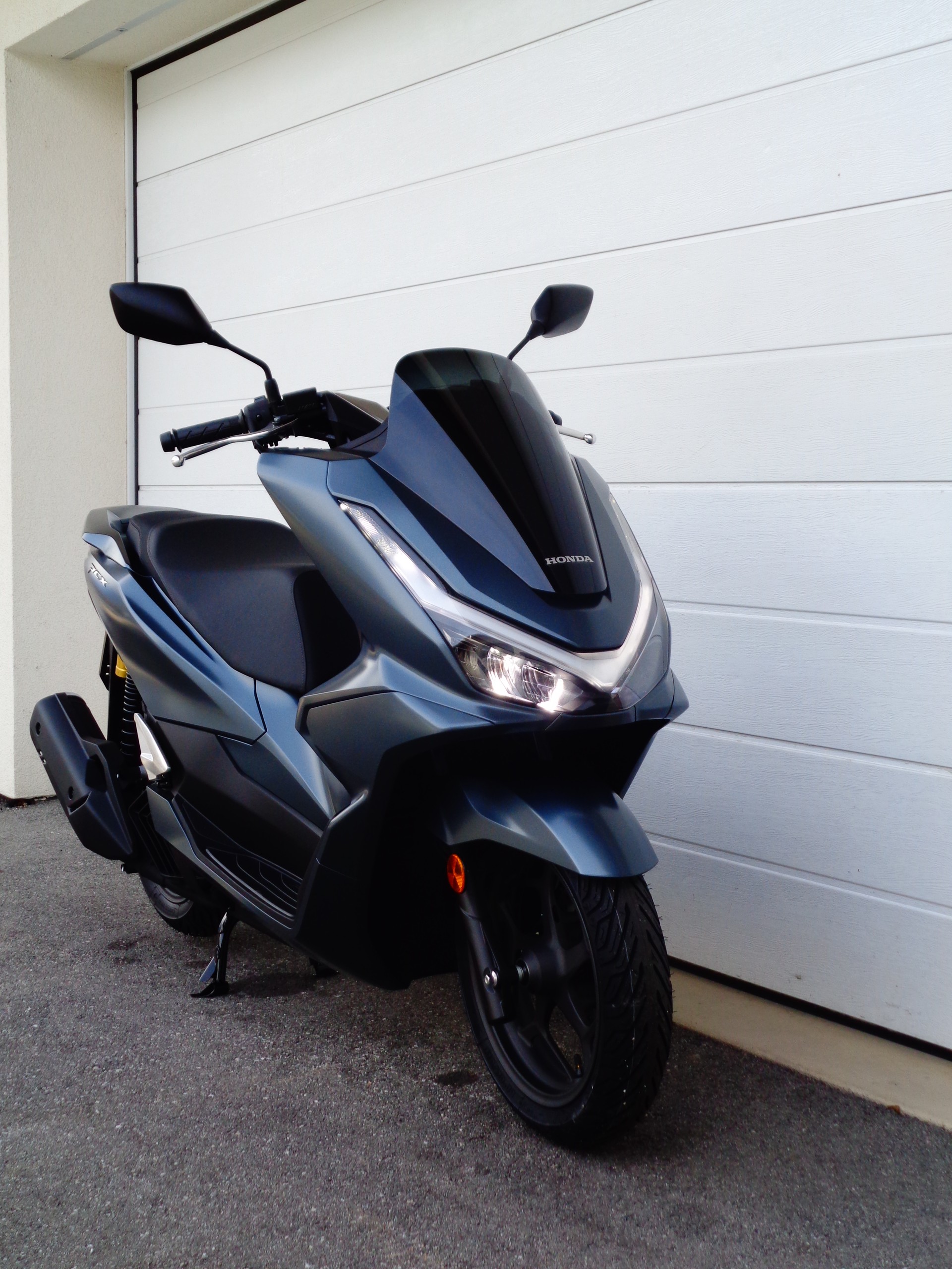 HONDA PCX 125 i ABS / DX Edition-image-12