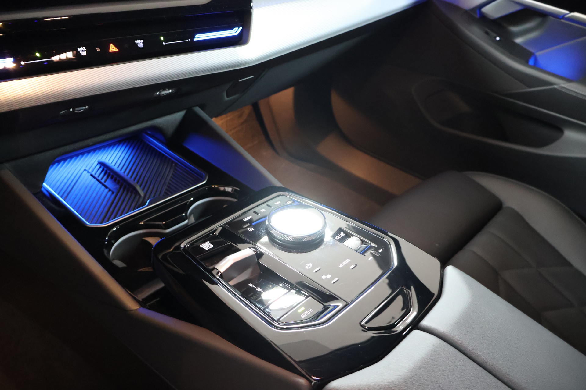 BMW 520d xDrive 48V Touring Pure M Sport Edition-image-9