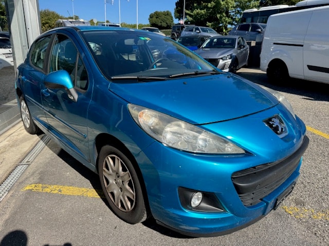 PEUGEOT 207 1.4 Trendy Clim-image-1