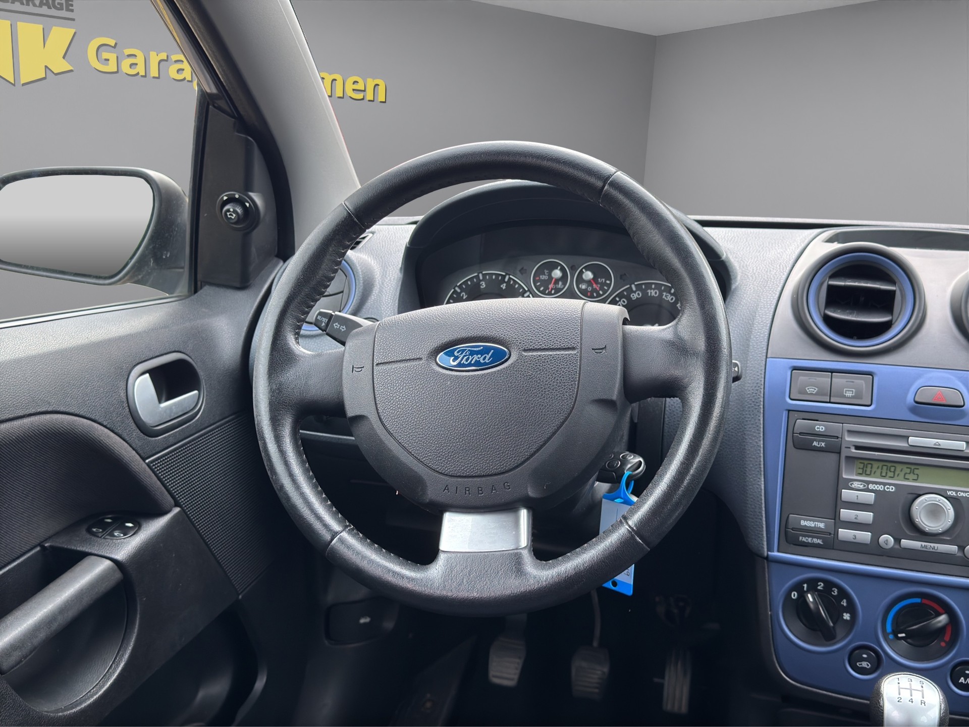FORD Fiesta 1.4 16V Trend-image-11