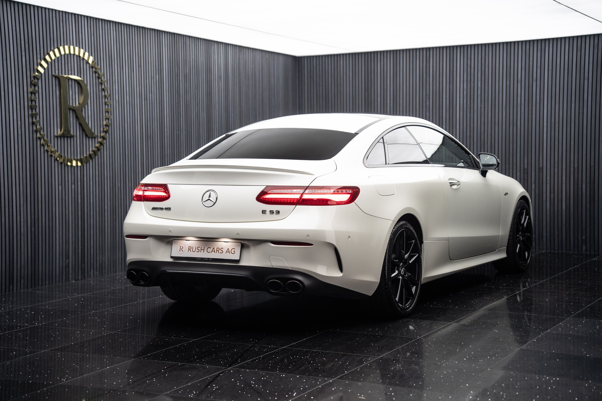 MERCEDES-BENZ E 53 Coupé AMG 4Matic+ 9G-Speedshift TCT-showroom-element-3