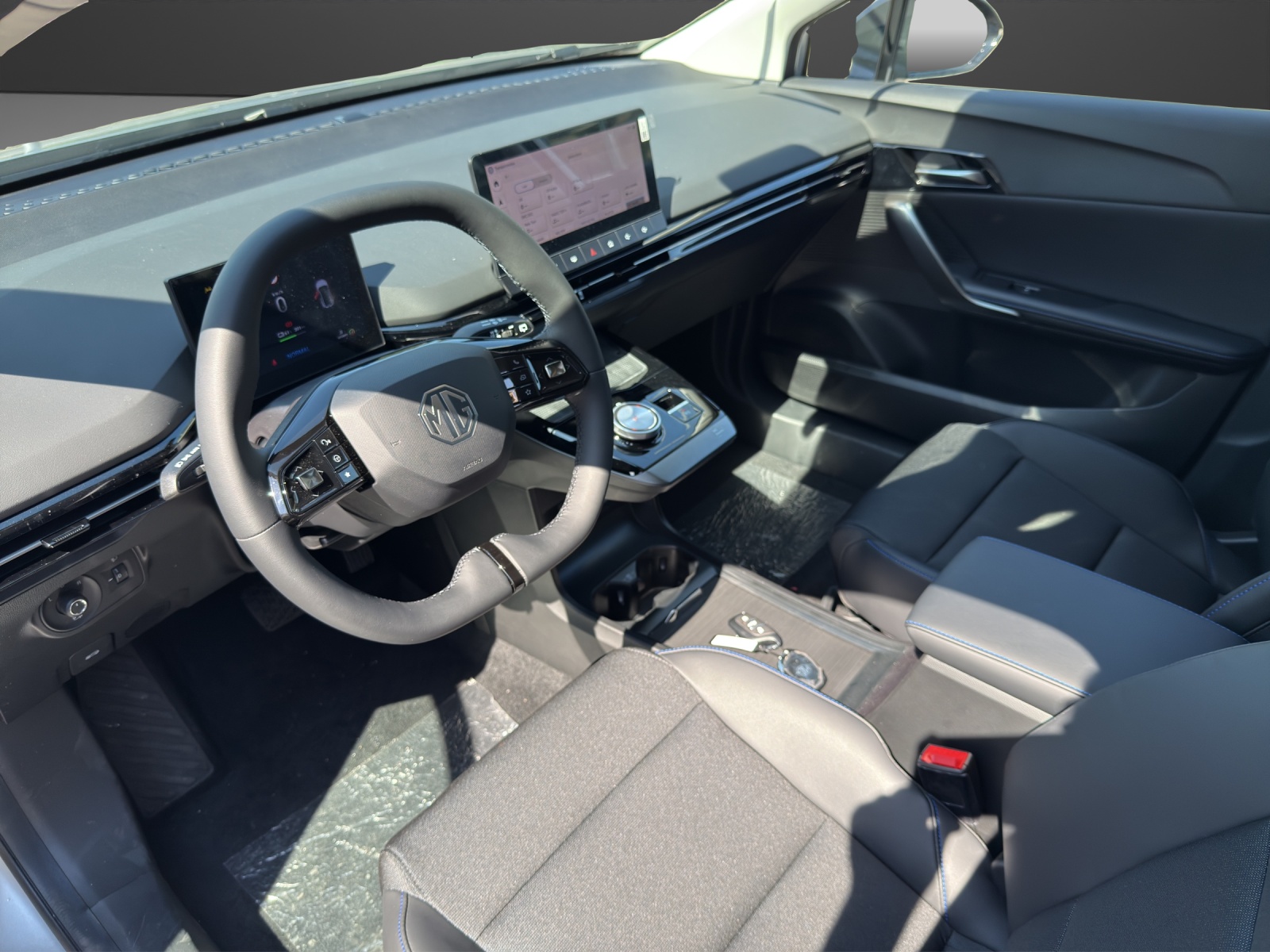 MG 4 64kWh Luxury-image-7