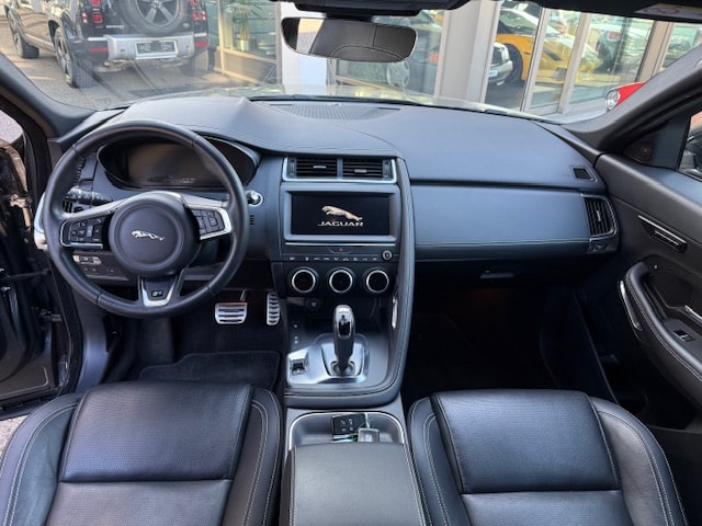 JAGUAR E-Pace P200 R-Dynamic S AWD Automatik-image-11