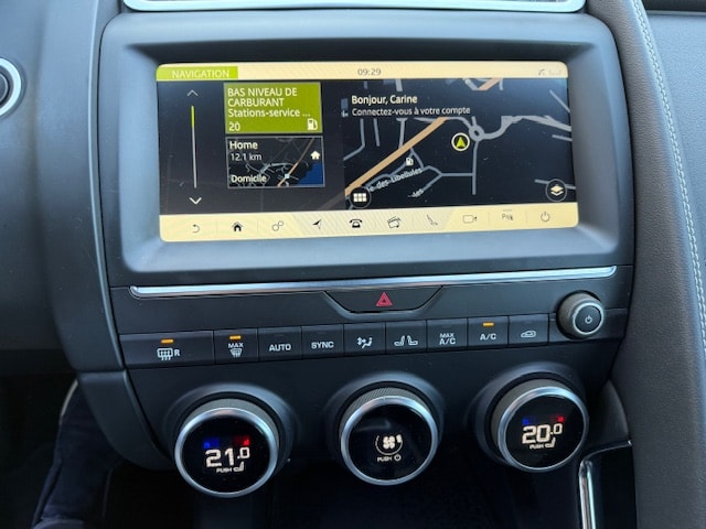 JAGUAR E-Pace P200 R-Dynamic S AWD Automatik-image-13