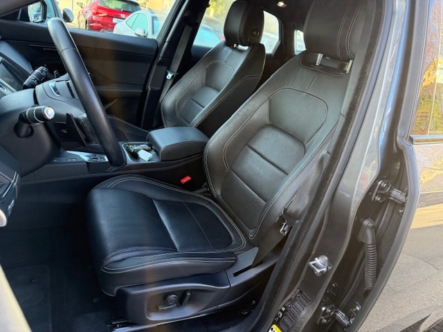 JAGUAR E-Pace P200 R-Dynamic S AWD Automatik-image-10