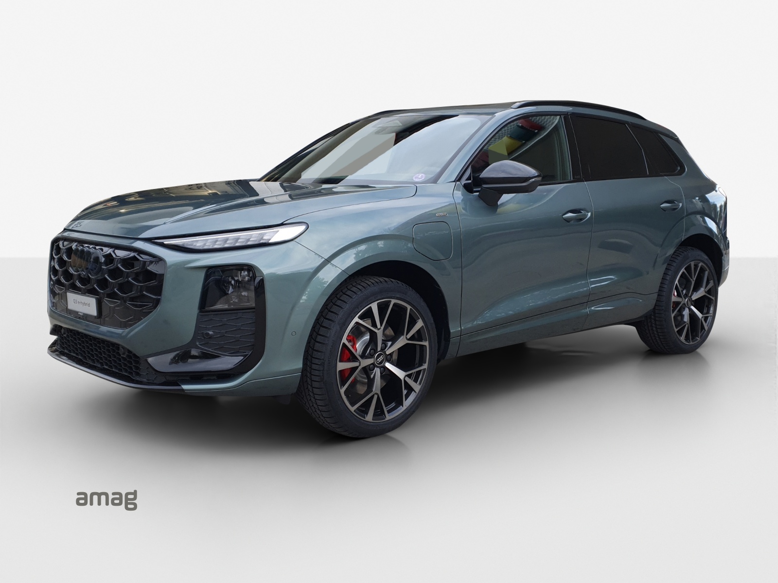 AUDI Q3 SUV e-hybrid 200 kW S tronig
