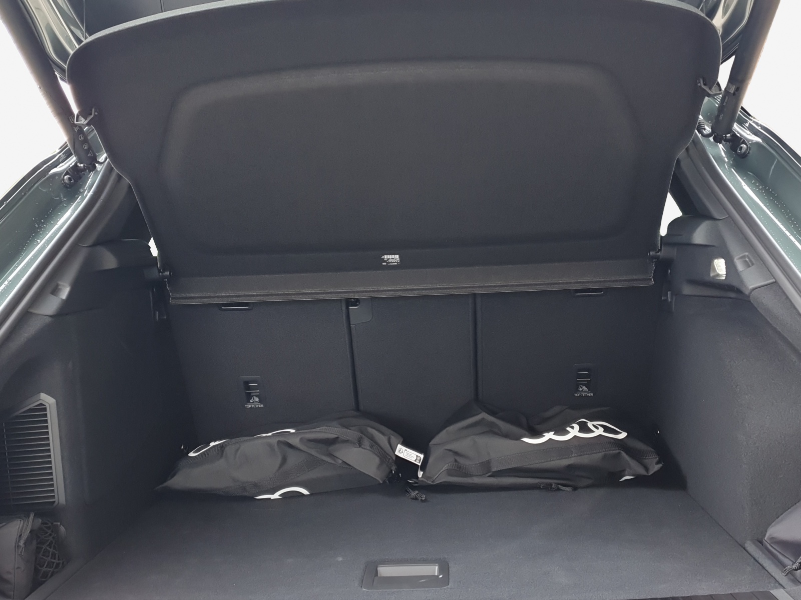 AUDI Q3 SUV e-hybrid 200 kW S tronig-image-11