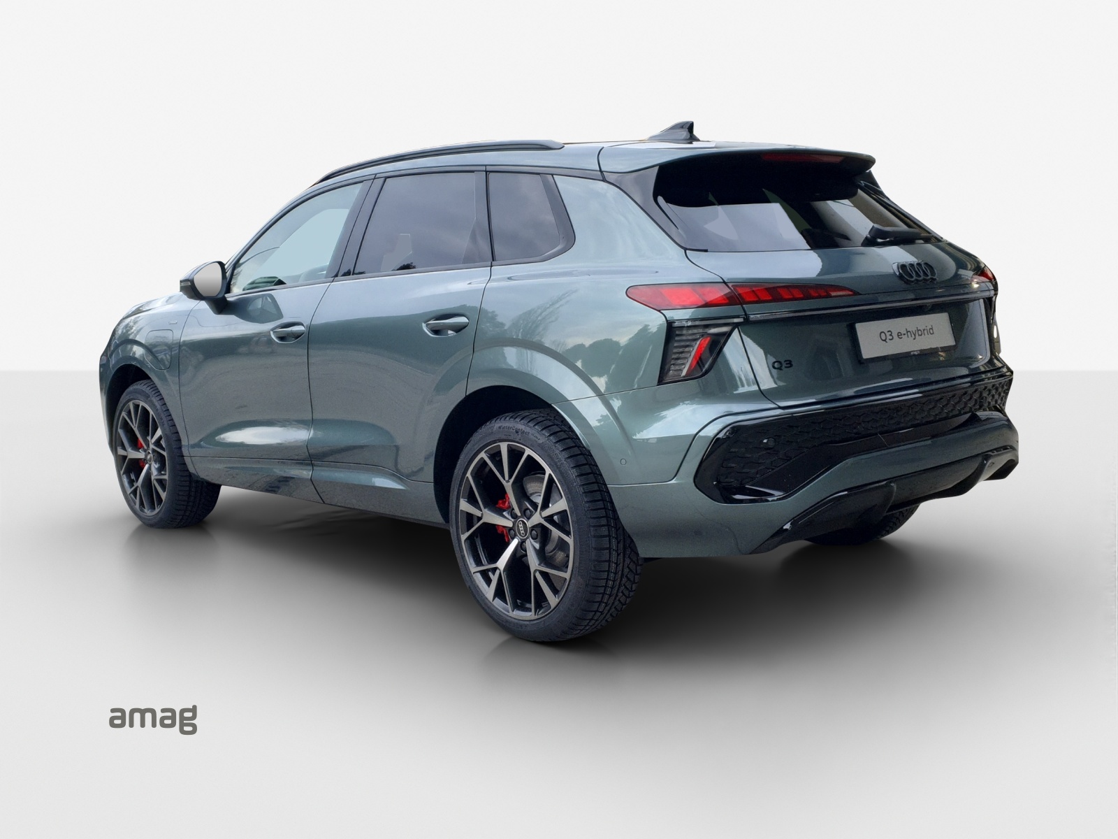 AUDI Q3 SUV e-hybrid 200 kW S tronig-showroom-element-2