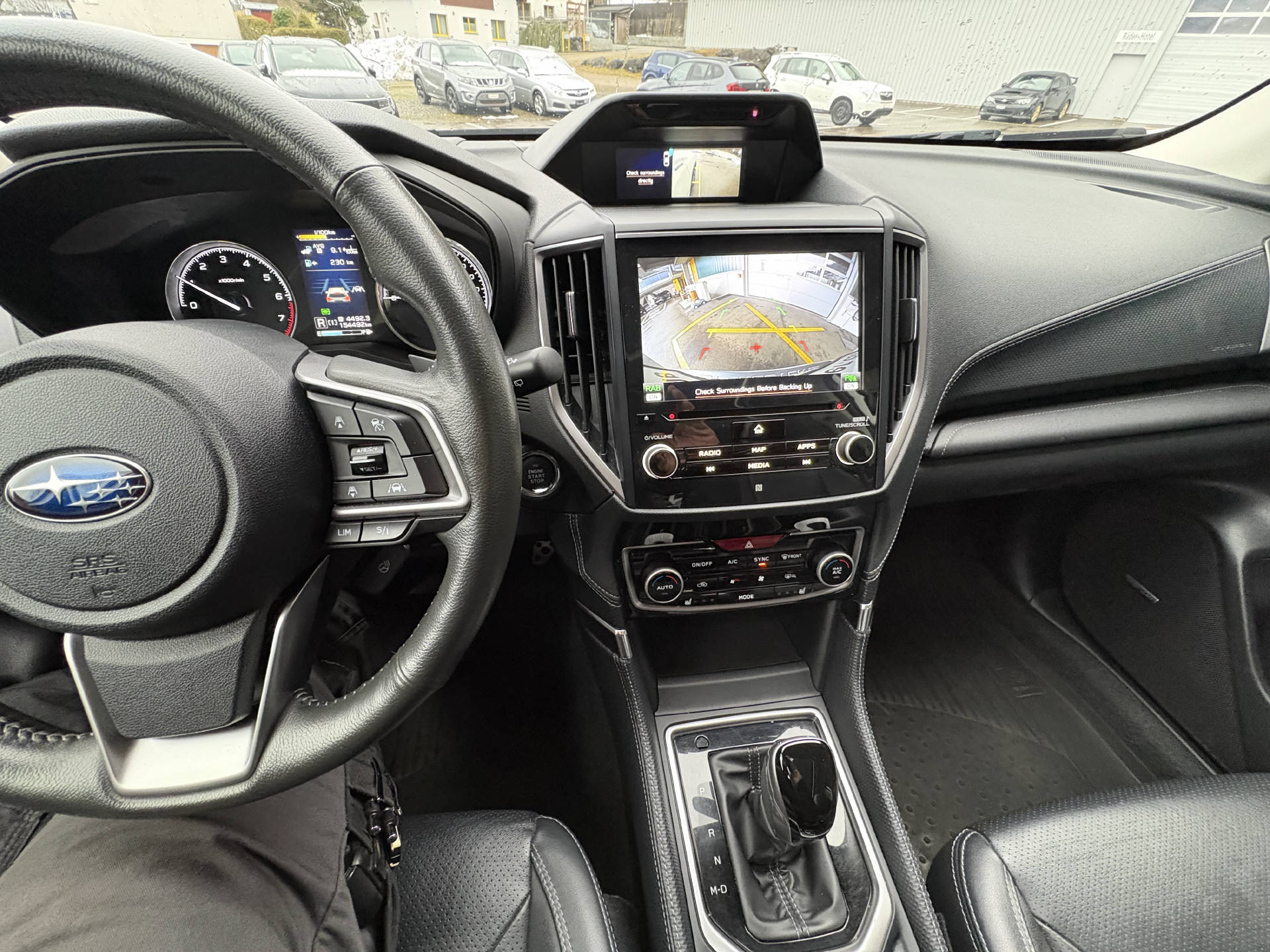 SUBARU Forester Station 2.0i e-Boxer Luxury-image-8