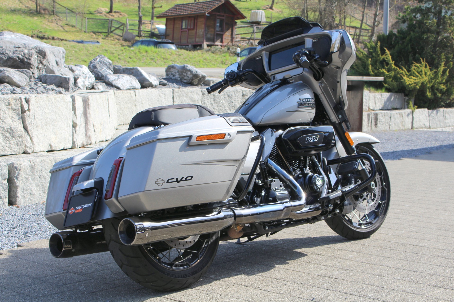 HARLEY-DAVIDSON FLHXSE Street Glide CVO 121-image-2