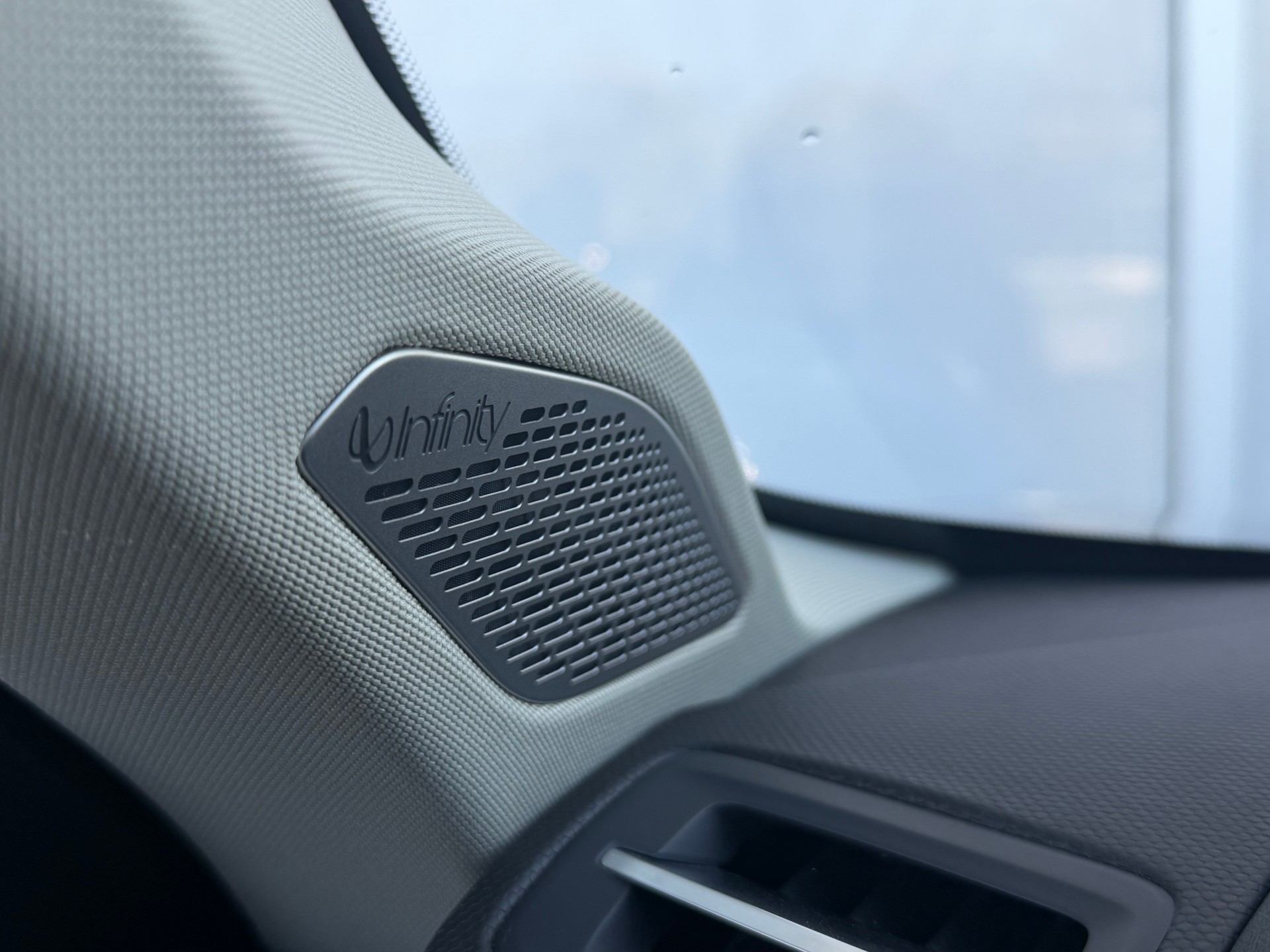 LYNK & CO 01 PHEV-image-14