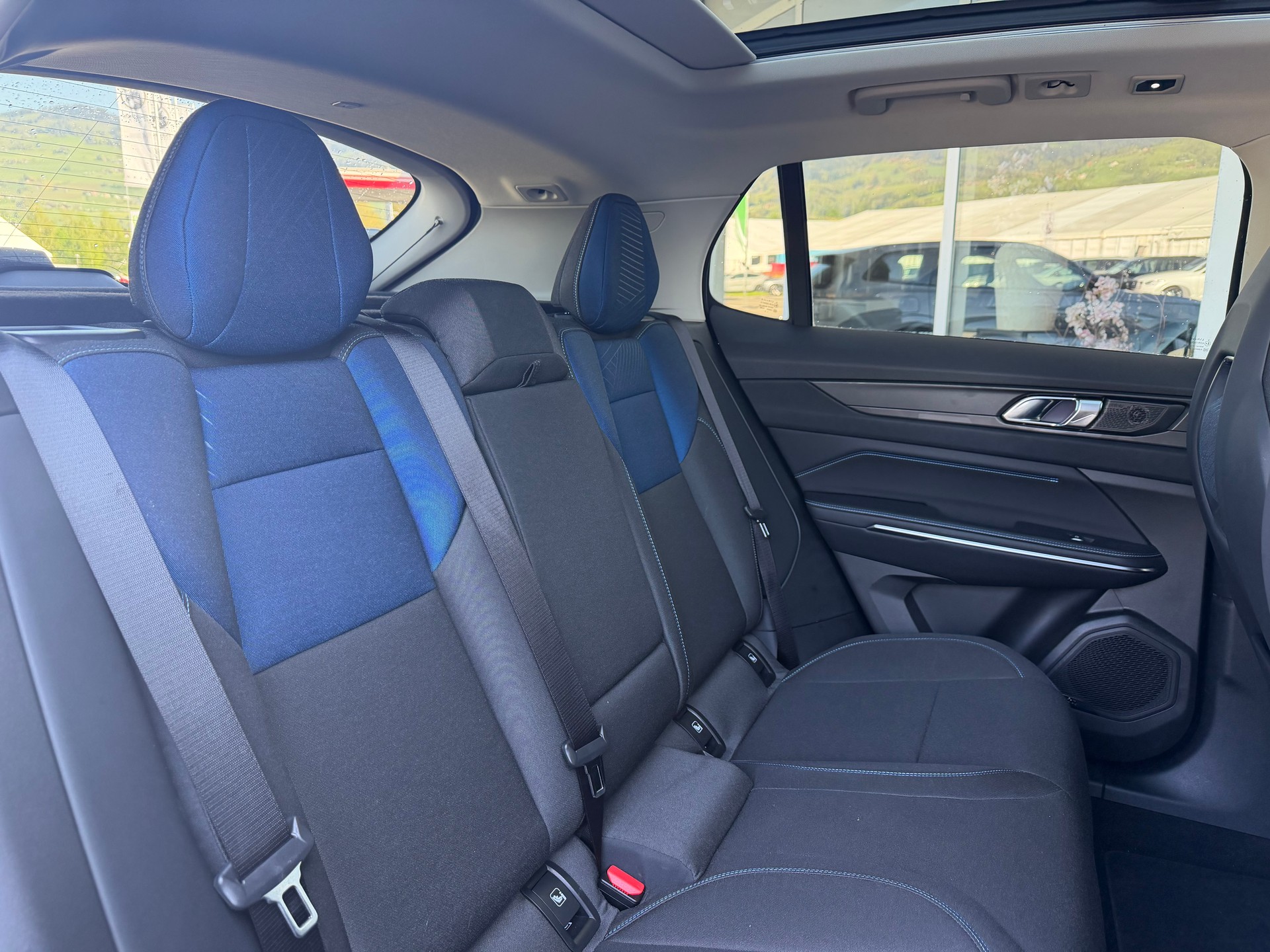 LYNK & CO 01 PHEV-image-4
