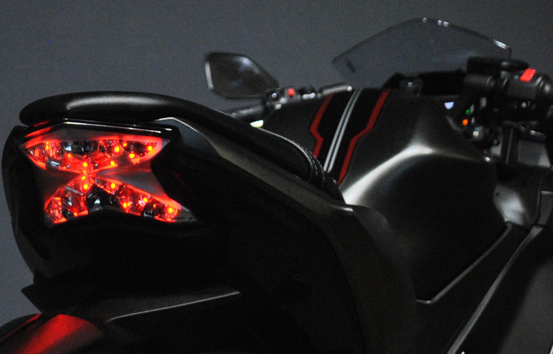 KAWASAKI Ninja 650-image-6