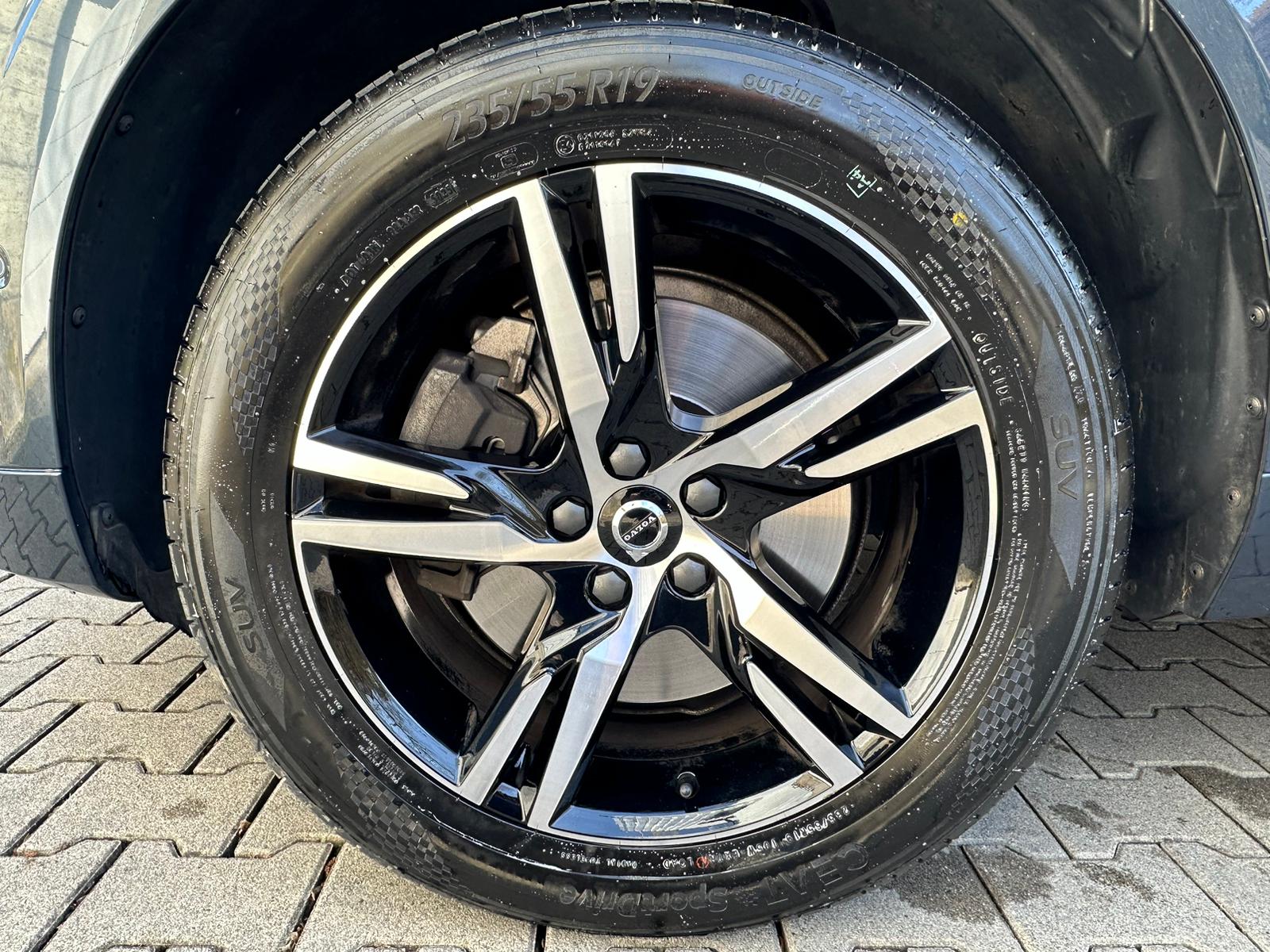 VOLVO XC60 T6 eAWD R-Design Geartronic-image-9
